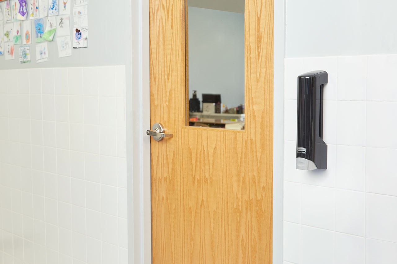 The CrackleClean™ Dispenser is a manual, wall-mounted system that dispenses a foaming gel formula that crackles when dispensed, providing an interactive and engaging experience that encourages users to sanitize more frequently.