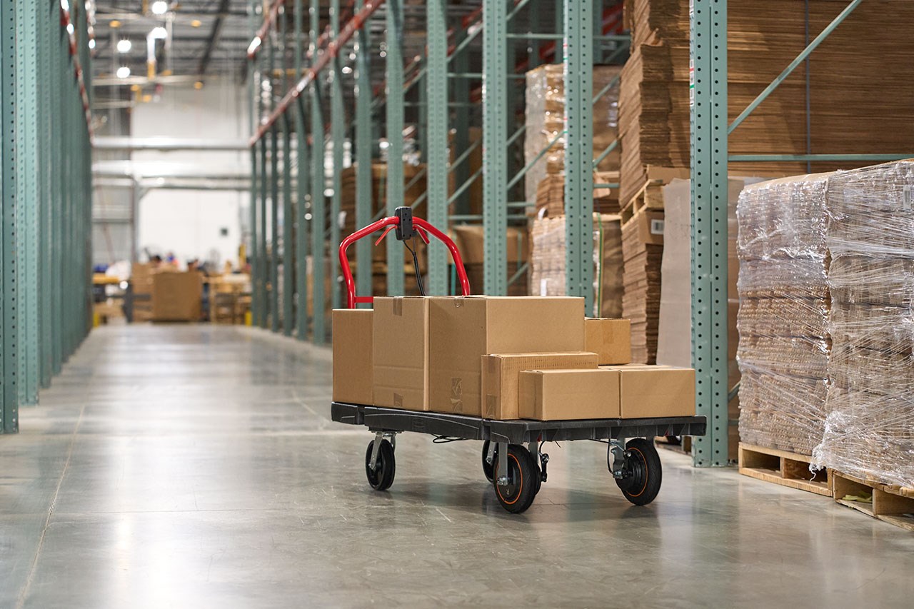 The Platform Truck Motorized Kit, boosted by PROPWR™ batteries, is ideal for users who want the benefits of motorized power for moving heavy loads and reducing user strain.