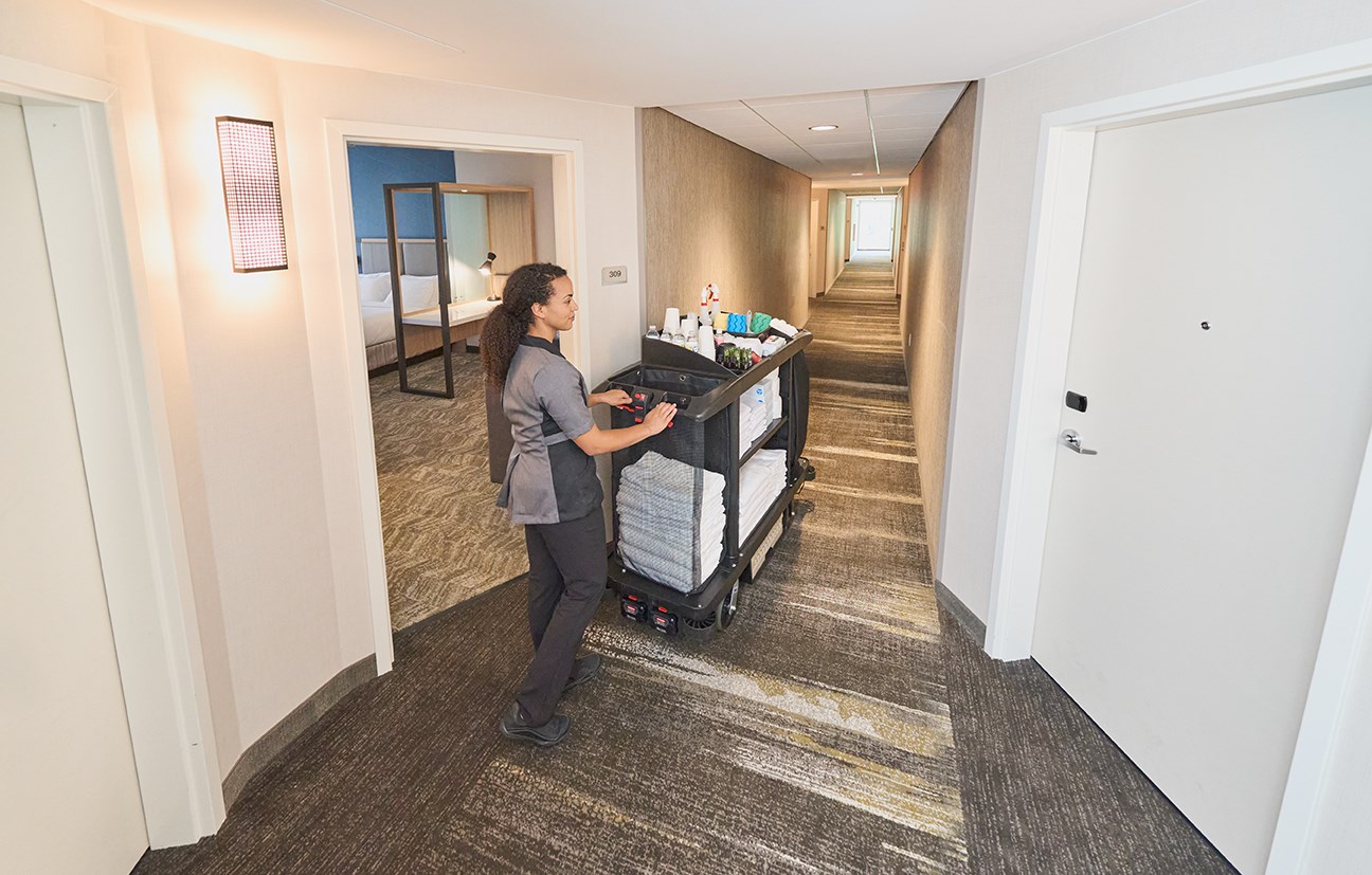 The Motorized Kit for Housekeeping Carts, boosted by PROPWR™ batteries, is the ideal choice for users who want the benefits of cordless motorized power to reduce user strain when moving heavy housekeeping loads.