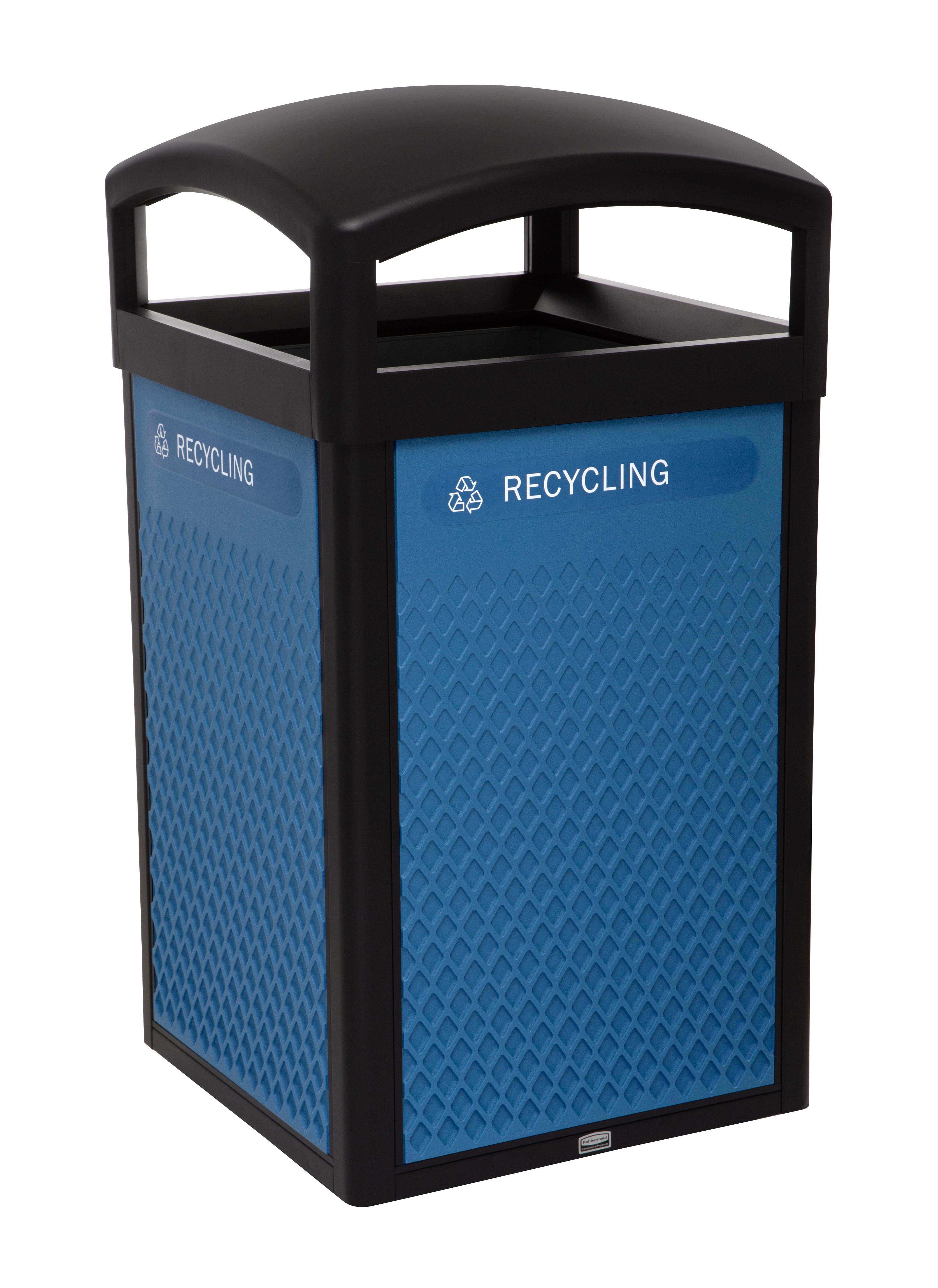 Tailor™ Metal Frames provide an upscale, dimensional look that complements contemporary outdoor environments.