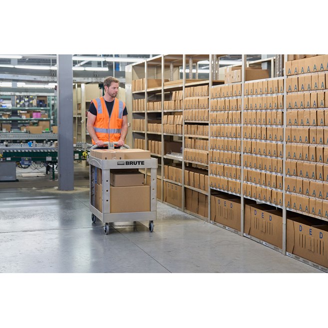 The BRUTE Heavy-Duty Utility Cart with Lipped Shelf transports materials, supplies, and heavy loads securely with up to 500 lbs. load capacity. The lipped shelves prevents items from falling off the cart and features an integrated V-notch to hold pipe and conduit securely for safe cutting.