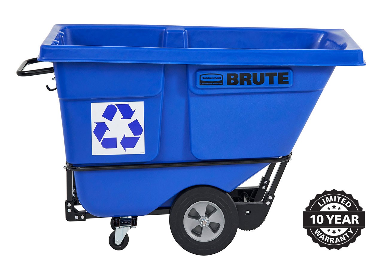 The BRUTE Standard Duty Tilt Truck has industrial strength construction and can transport heavy loads up to 850 lbs. with ease.