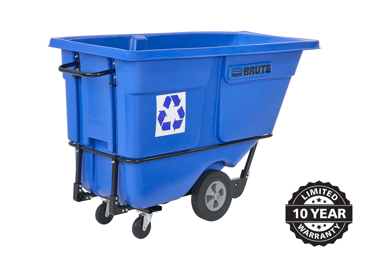 The BRUTE Standard Duty Tilt Truck has industrial strength construction and can transport heavy loads up to 1,250 lbs. with ease.