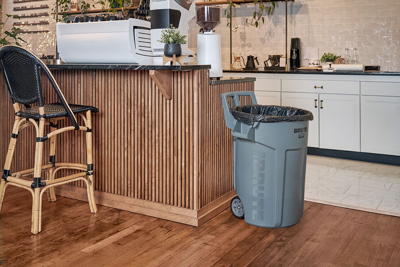 The Wheeled BRUTE® Container allows you to move loads 5X easier* even over rough terrains to improve productivity and reduce the risk of injury.