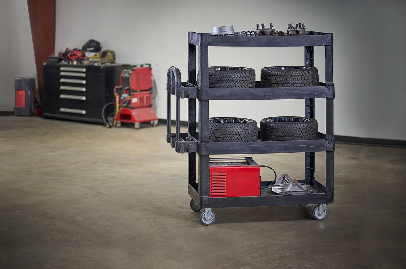The BRUTE 4-Shelf Heavy-Duty Ergo Utility Cart provides 2X the storage capacity* to help move more materials efficiently throughout a facility.
