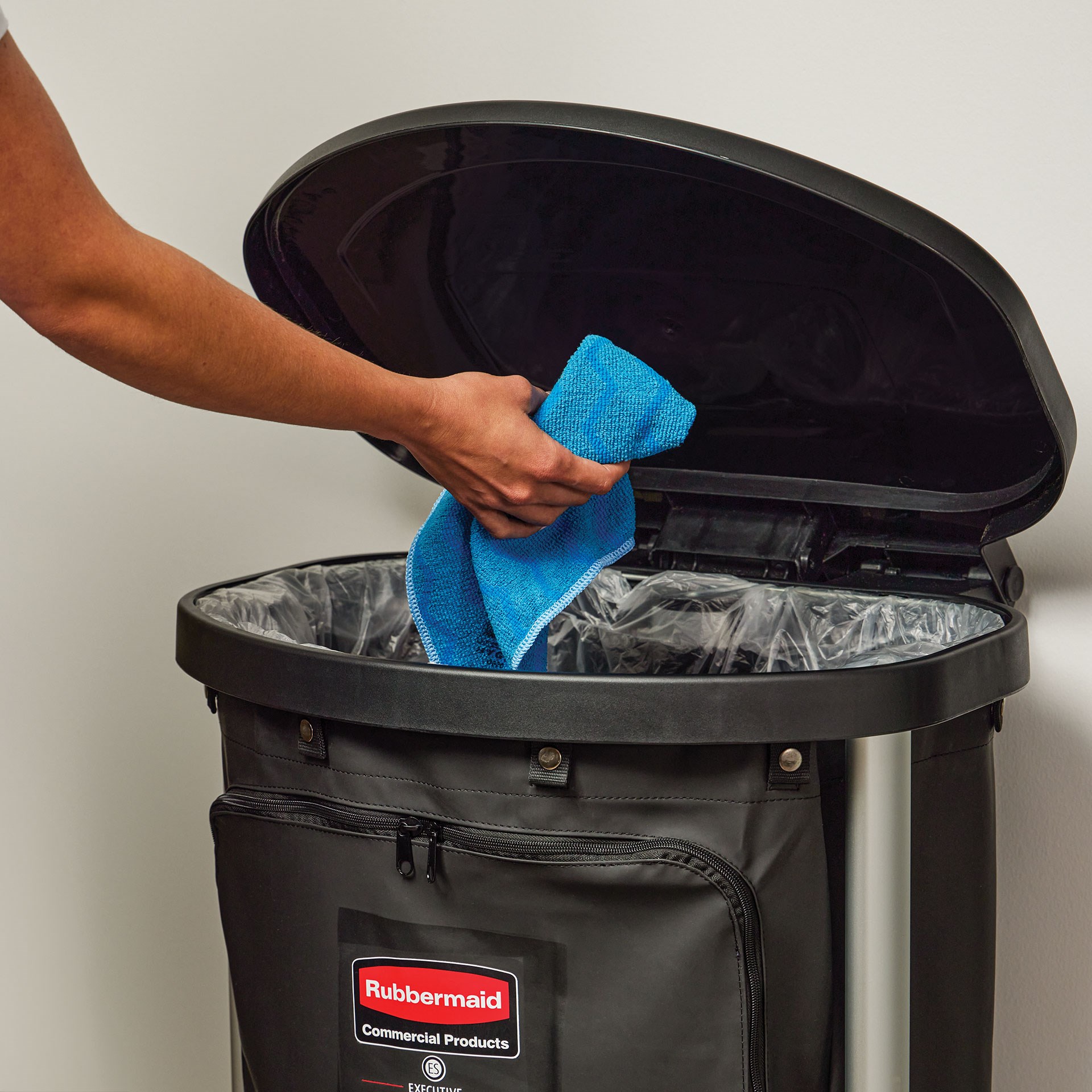 The Rubbermaid Commercial Premium Linen Hamper is a smart choice for large-capacity, hands-free waste collection.