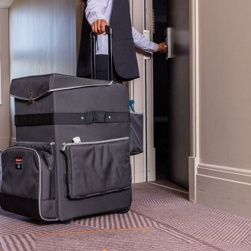 El Rubbermaid Commercial Executive Quick Cart es el carro más duradero de la industria para entornos de limpieza y mantenimiento.