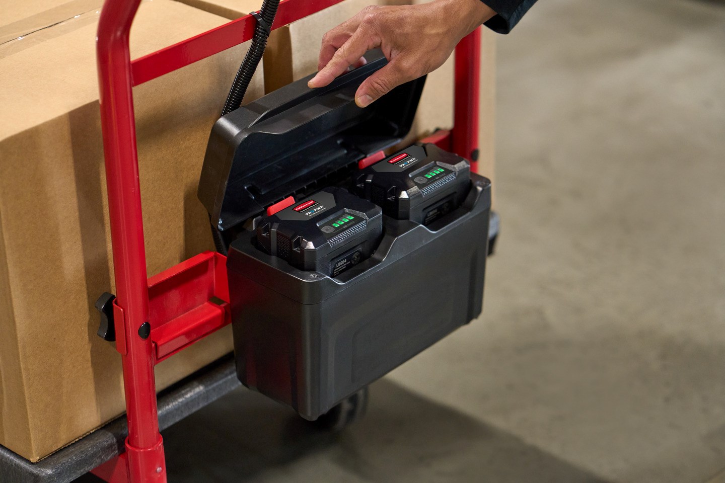 The Platform Truck Motorized Kit, boosted by PROPWR™ batteries, is ideal for users who want the benefits of motorized power for moving heavy loads and reducing user strain.