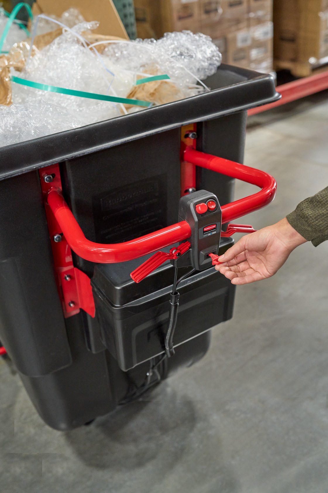 The Motorized Rotomolded Tilt Truck, boosted by PROPWR™ batteries, is ideal for users who want the benefits of using cordless motorized power for moving heavy loads and reducing user strain.