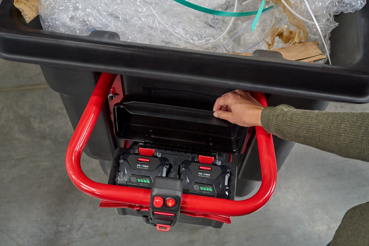 The Motorized Rotomolded Tilt Truck, boosted by PROPWR™ batteries, is ideal for users who want the benefits of using cordless motorized power for moving heavy loads and reducing user strain.