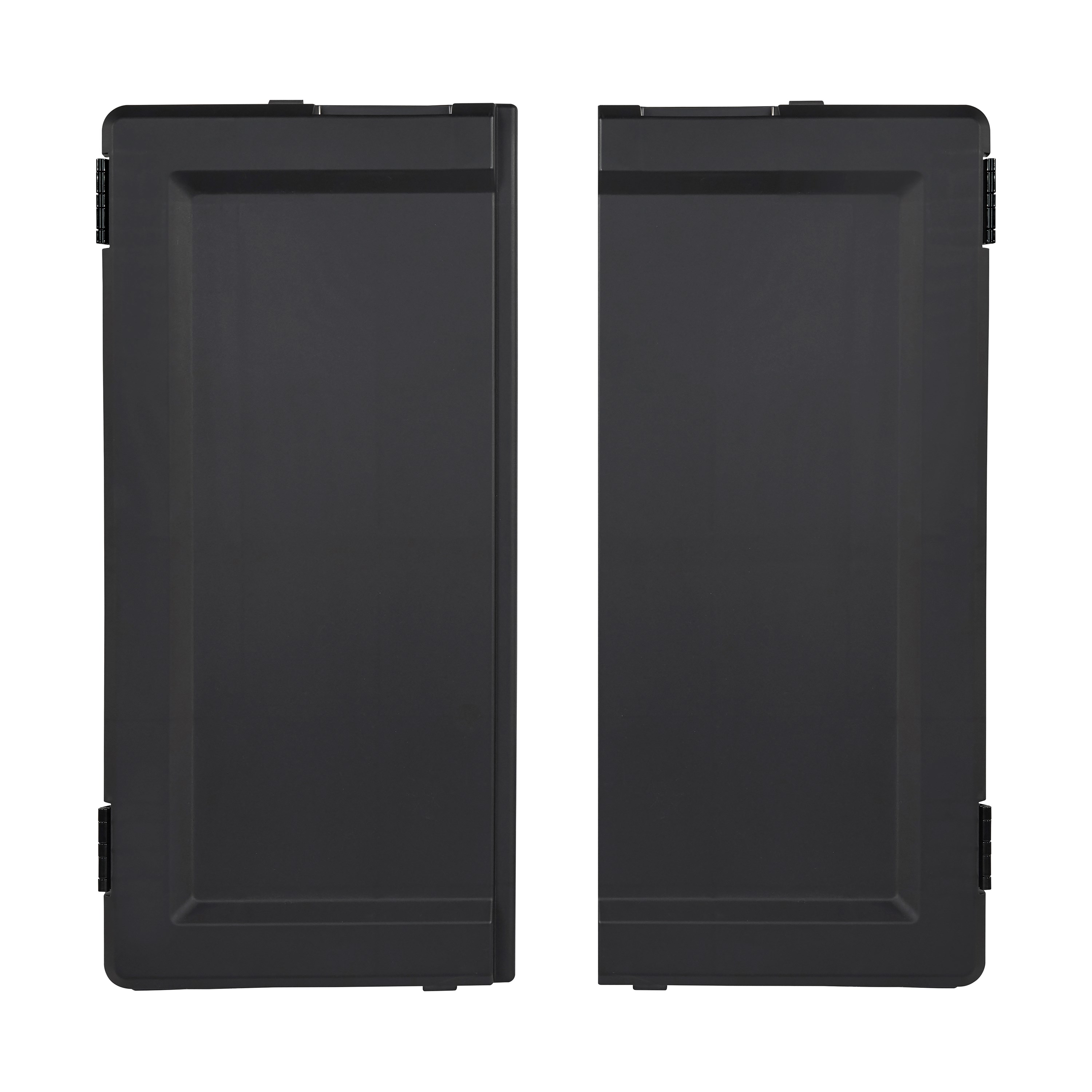 The Locking Door Kit for Housekeeping Carts helps secure and conceal your cleaning supplies and amenities throughout a housekeeping shift.