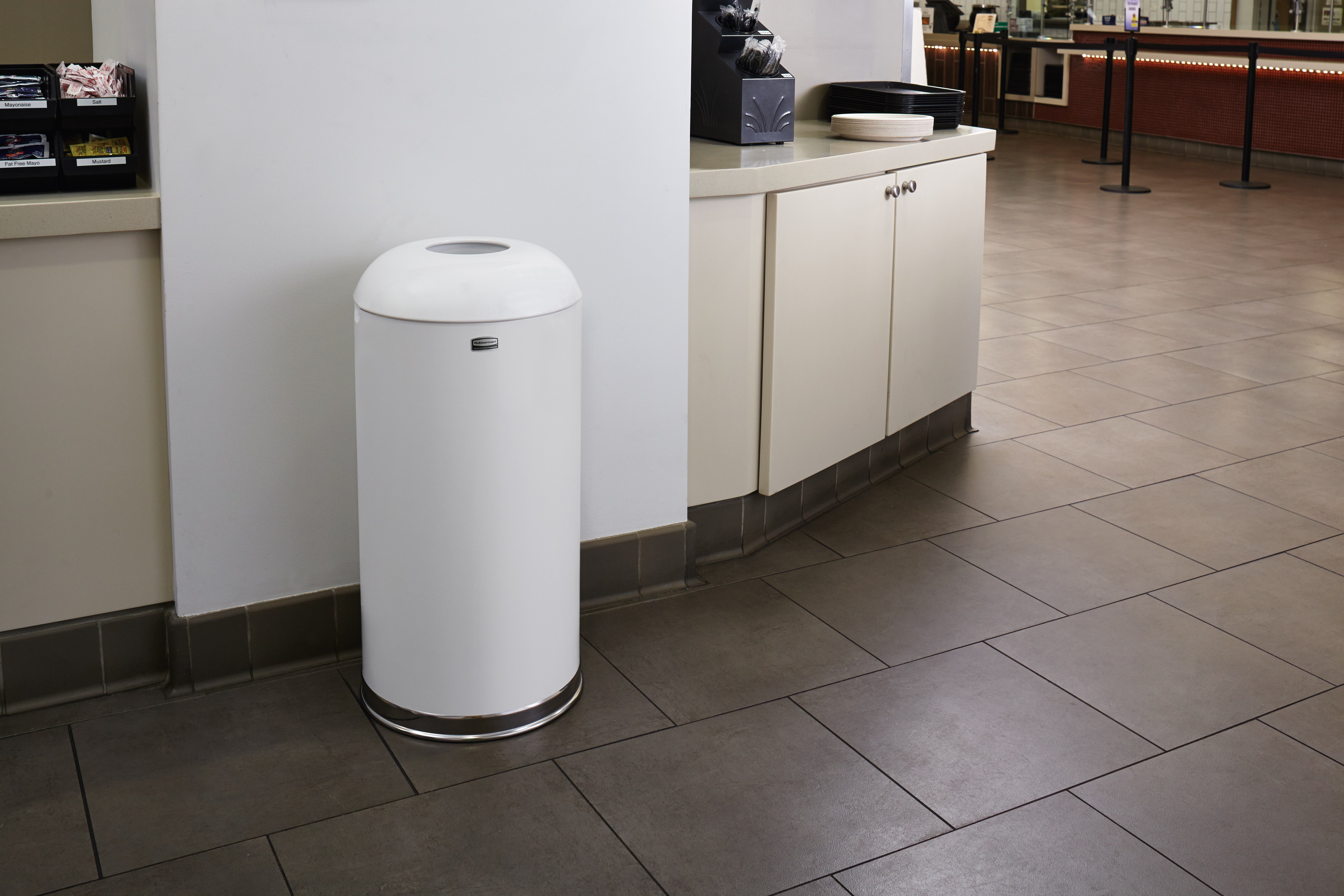 Featuring a classic, round top design, the Round Top 15 Gallon FGR32 Round Top Decorative Indoor Waste Container is constructed from heavy-gauge, fire-safe steel and complies with OSHA standards.