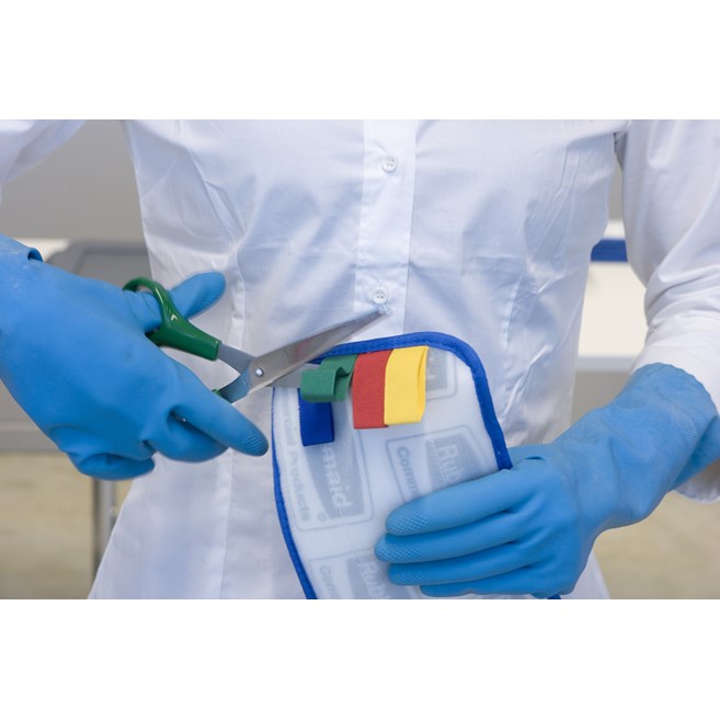 The Rubbermaid Commercial HYGEN™ Wet Pads are constructed of premium split nylon/polyester blend Microfibre that provides optimal wet mopping performance.