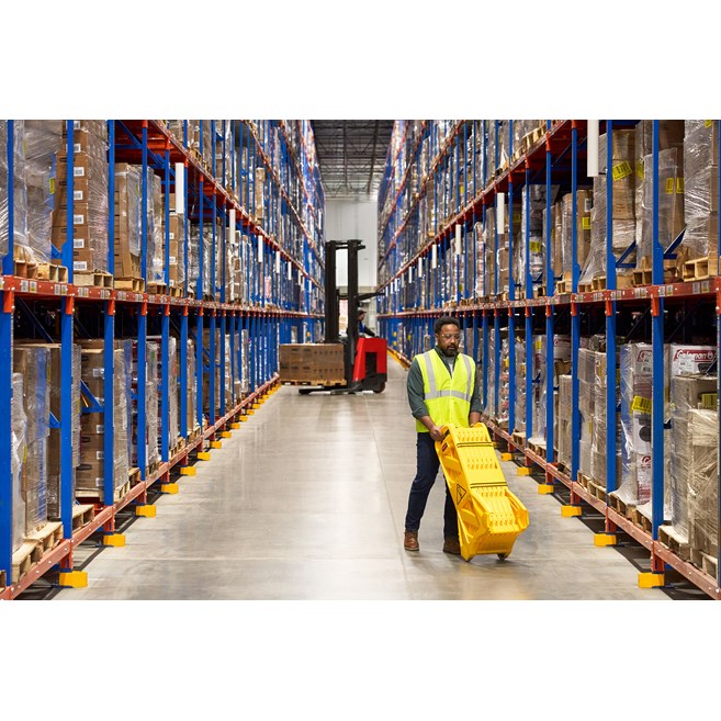 Easy to use, easy to see, easy to move, and easy to store mobile barrier uses articulating panels to extend to 13 feet long. It can be used straight, curved or circular. ANSI/OSHA-compliant colors.