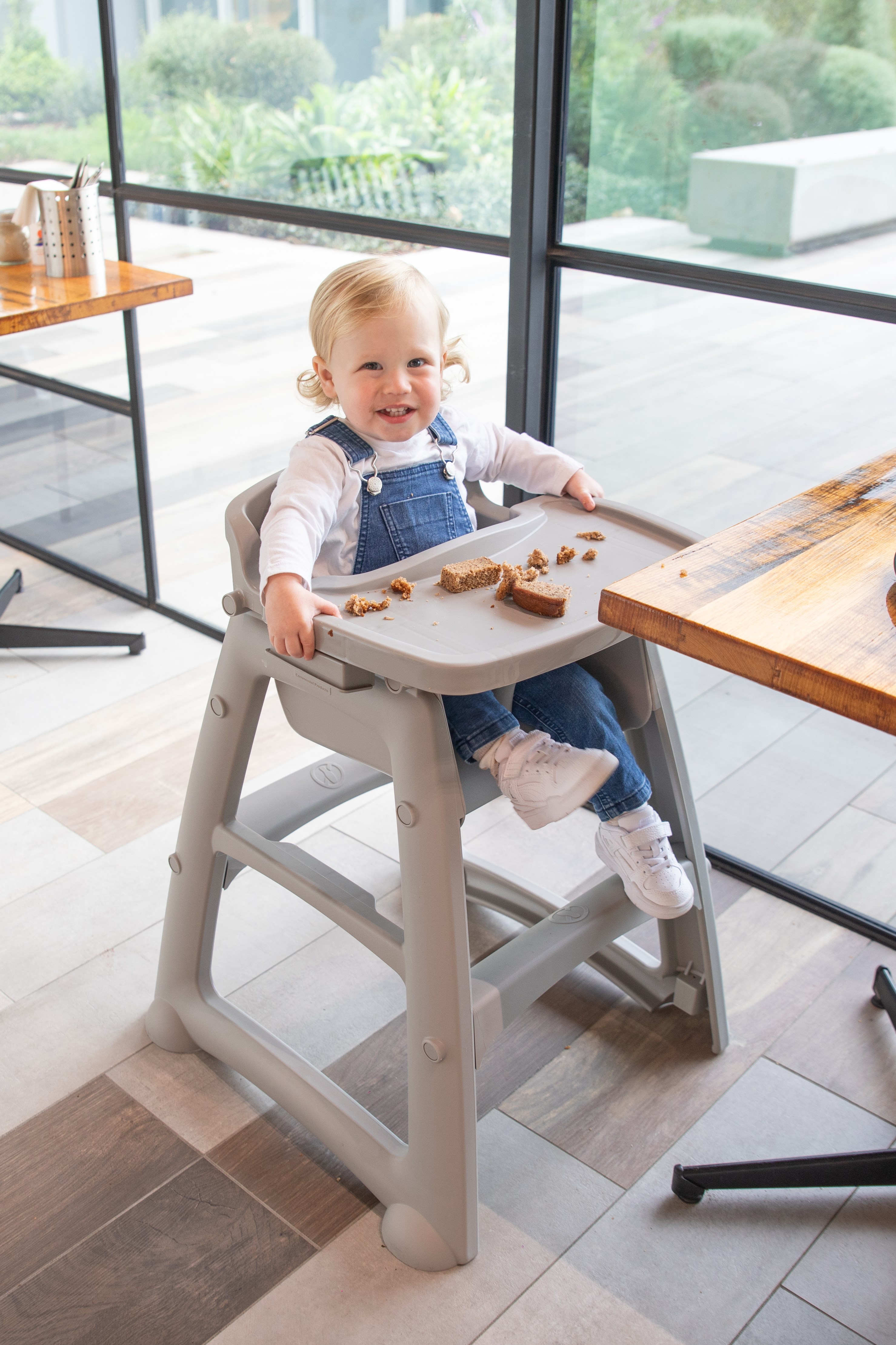 Sturdy Chair™ High Chairs make safety and cleanliness a priority for your youngest patrons. Microban® technology provides allover protection from bacteria growth that can cause odors and staining and complies with FDA standards.