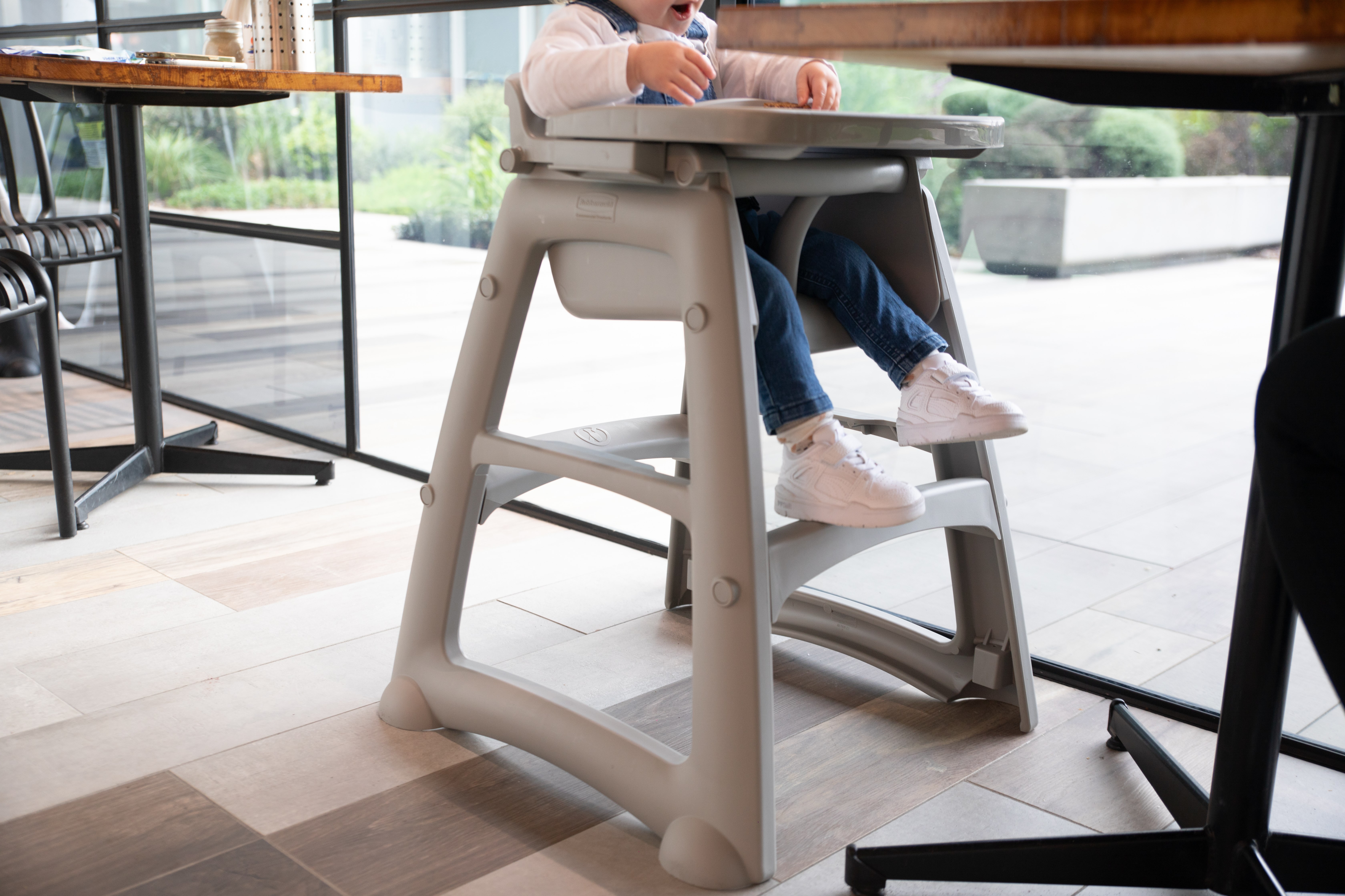 Sturdy Chair™ High Chairs make safety and cleanliness a priority for your youngest patrons. Microban® technology provides allover protection from bacteria growth that can cause odors and staining and complies with FDA standards.