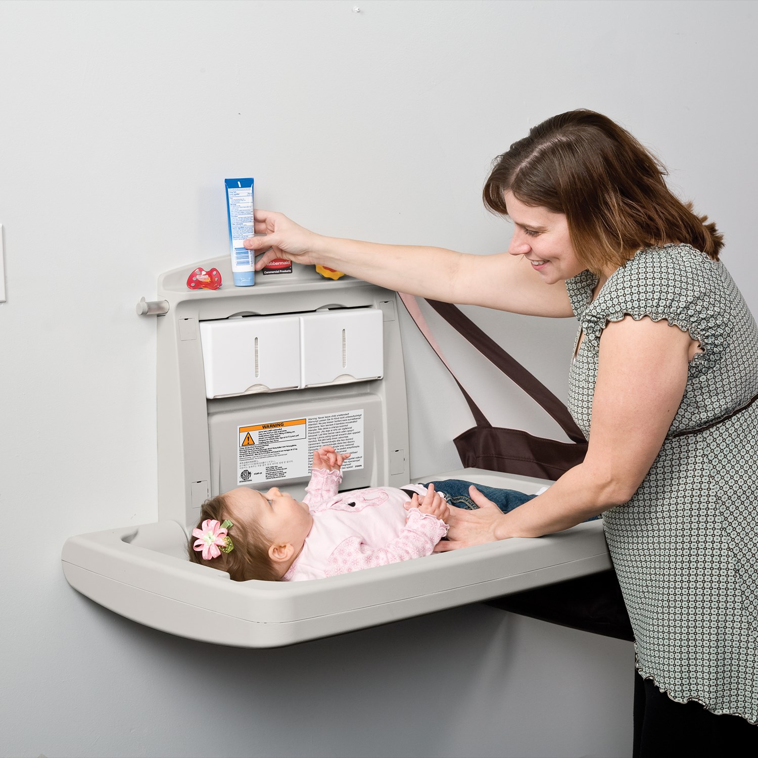 Created from high-density polypropylene to reduce moisture absorption, the baby station meets all global ASTM, ADA, EN safety standards.