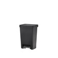 Durable 87L stainless steel step-on bin with lid lock and quiet-close technology.
Rubbermaid pedal design ensures hands-free use, reducing noise and improving hygiene.