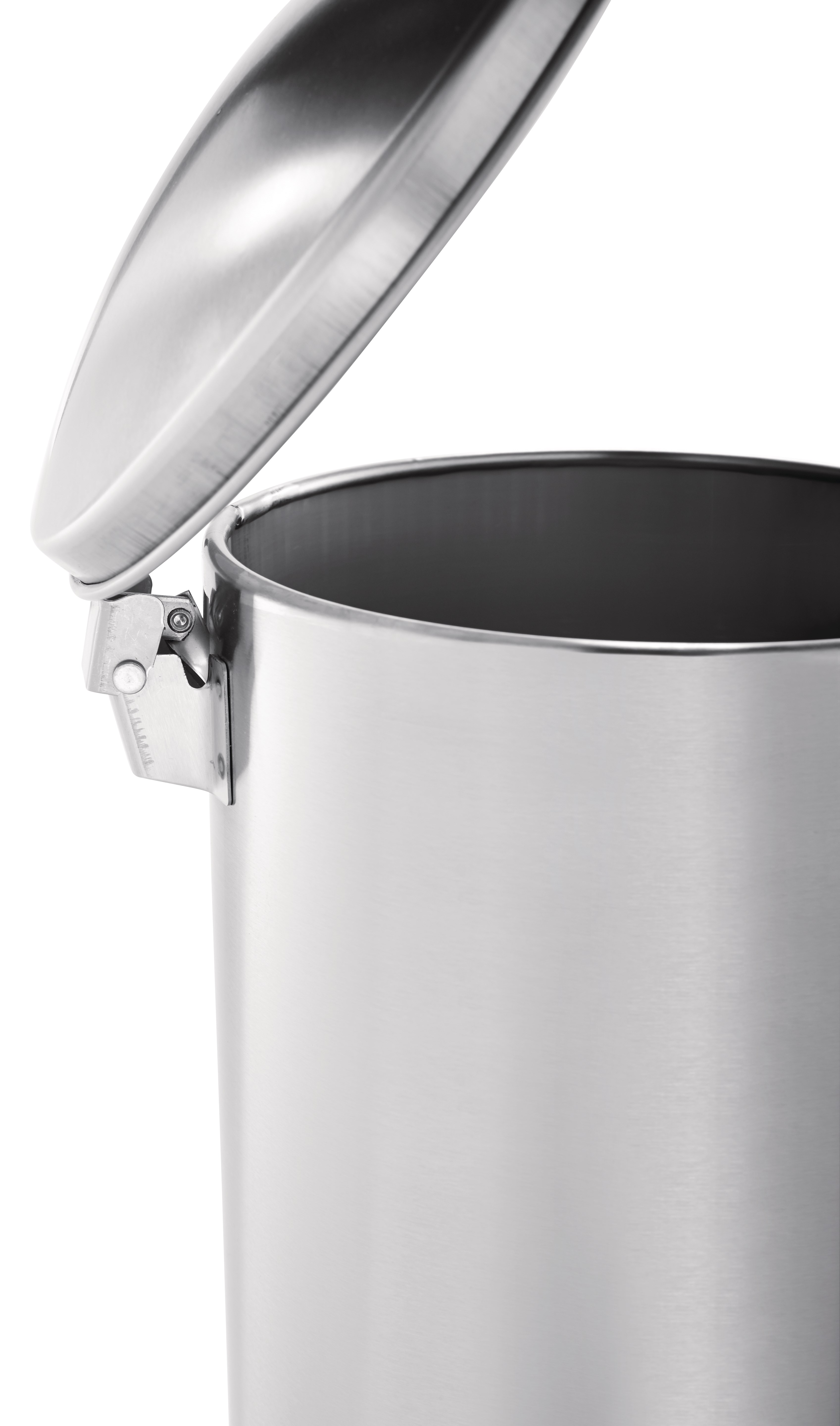 The Defenders® 5 Gallon FGST5 Round Indoor Step-On Container is an ideal waste container for hospitals, doctor’s offices and other healthcare facilities.