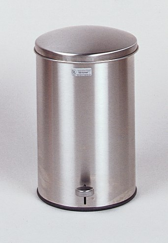 The Defenders® 3.5 Gallon FGST35 Round Indoor Step-On Container is an ideal waste container for hospitals, doctor’s offices and other healthcare facilities.