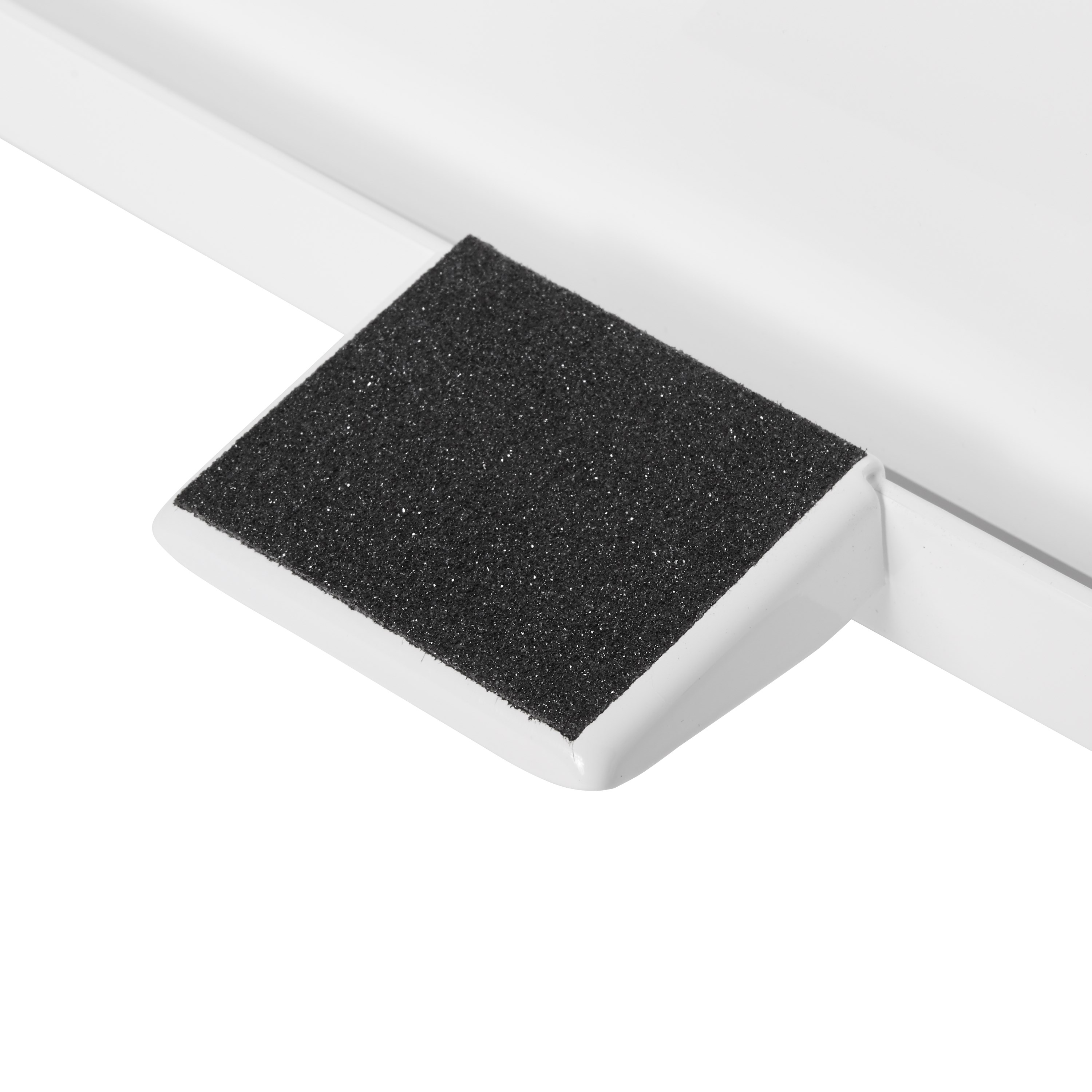 The Defenders® 24 Gallon FGST24 Square Indoor Step-On Container is an ideal waste container for hospitals, doctor’s offices and other healthcare facilities.