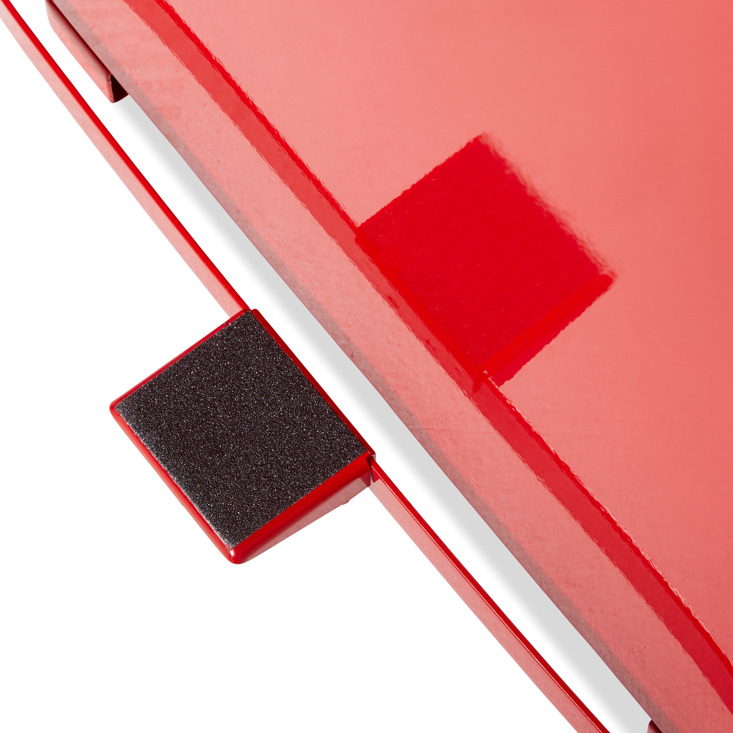 The Defenders® decorative refuse container is an ideal waste receptacle for hospitals, doctor’s offices and other healthcare facilities. The step-on foot pedal enables hands-free operation, while the smooth surfaces are easy to clean.