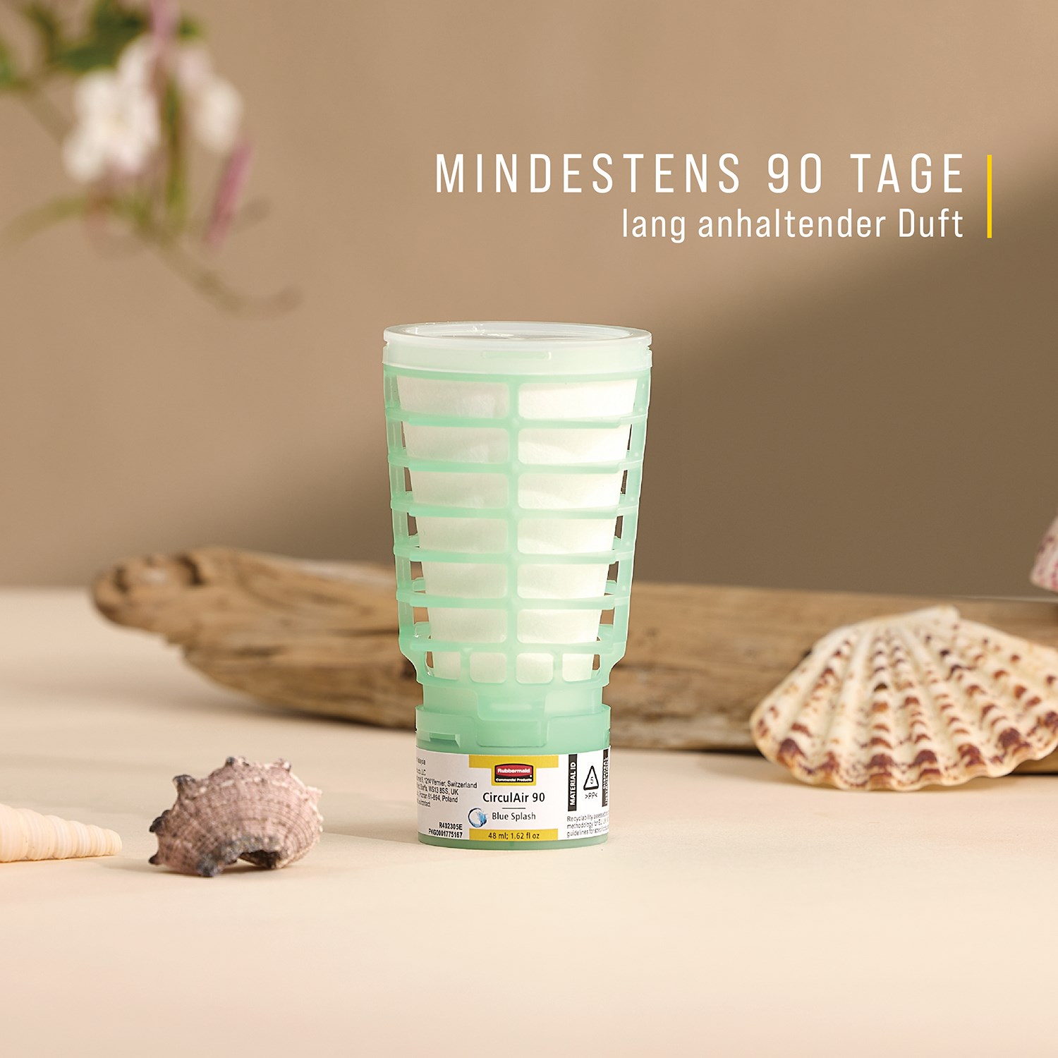 Die CirculAir 90™ Blue Splash‑Nachfüllung von Rubbermaid Commercial Products® wurde entwickelt, um eine zuverlässige Luftpflegeleistung mit bestätigter Recyclingfähigkeit zu gewährleisten. Die Nachfüllung besteht aus einem einzigen Material, ist vollständig recycelbar und erfordert kein Zerlegen (EU, UK, NO, CH).