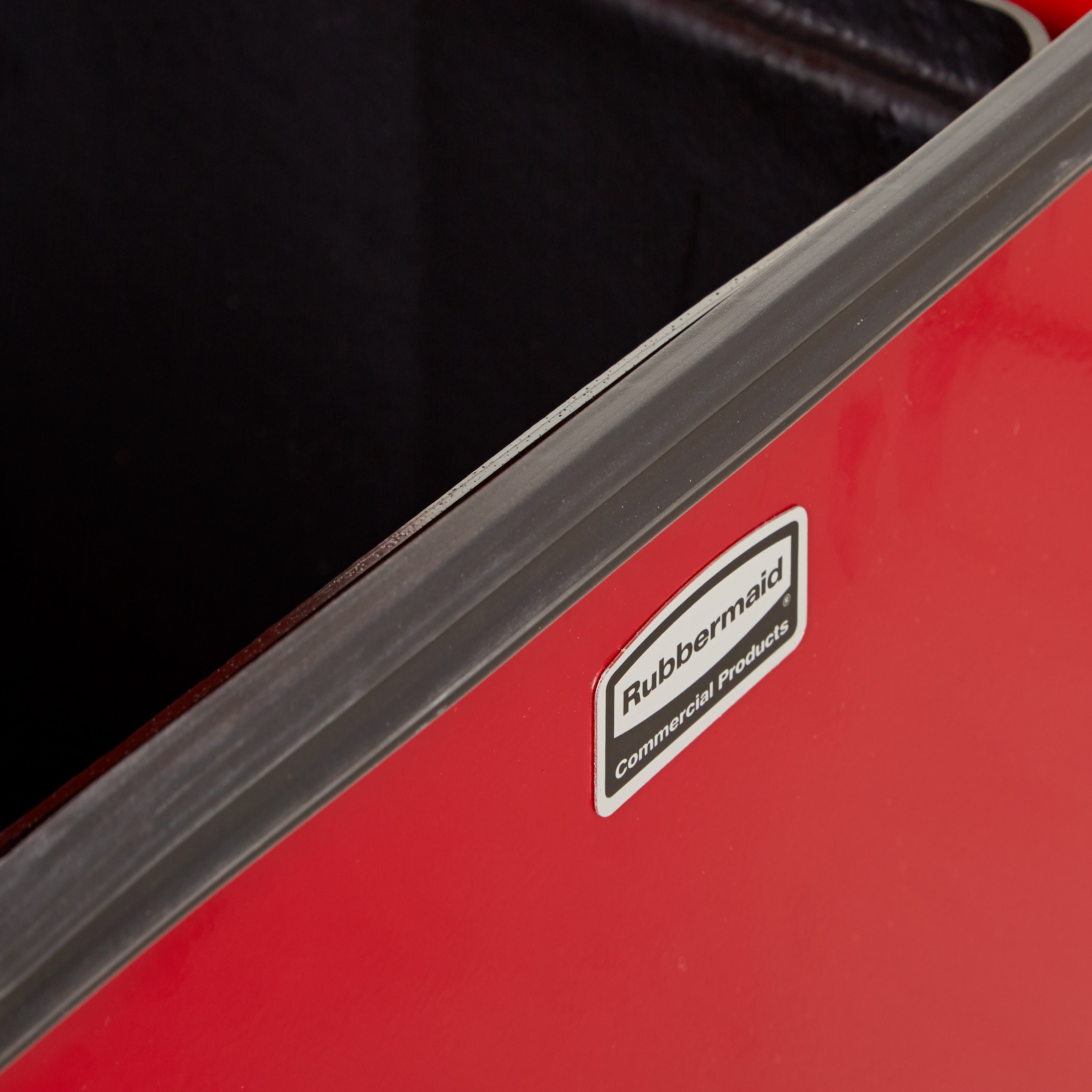 Engineered to close without a sound, the Silent Defenders® 40 Gallon FGQST40E Square Indoor Step-On Container is perfect for hospitals, doctor’s offices and other healthcare facilities.