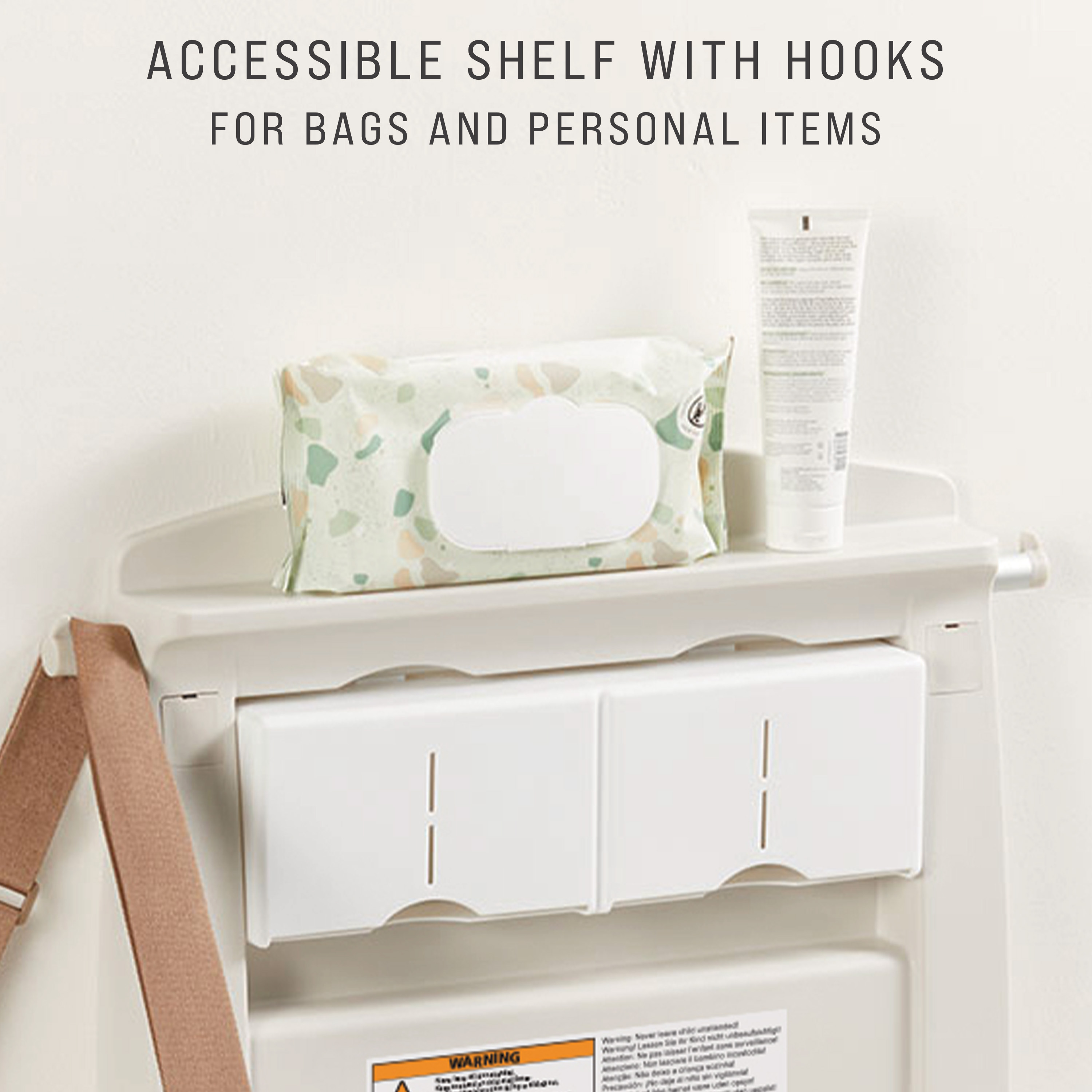 Die Baby-Wickelstation wurde aus hochdichtem Polypropylen hergestellt, um die Feuchtigkeitsaufnahme zu reduzieren, und erfüllt alle globalen ASTM-, ADA- und EN-Sicherheitsnormen.