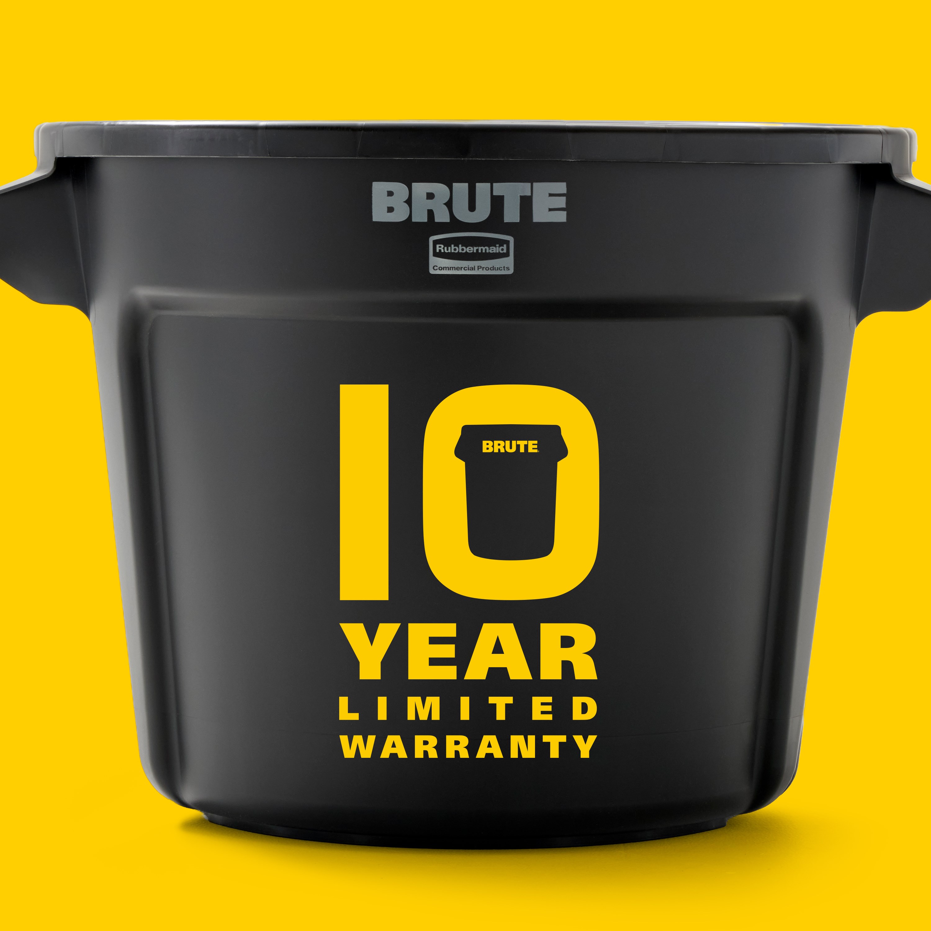 BRUTE® 18 gallon Utility Tub delivers rugged performance built for the demands of farm life. Ergonomically designed built-in handles provide a comfortable grip, while underside handle provides better control when dumping.