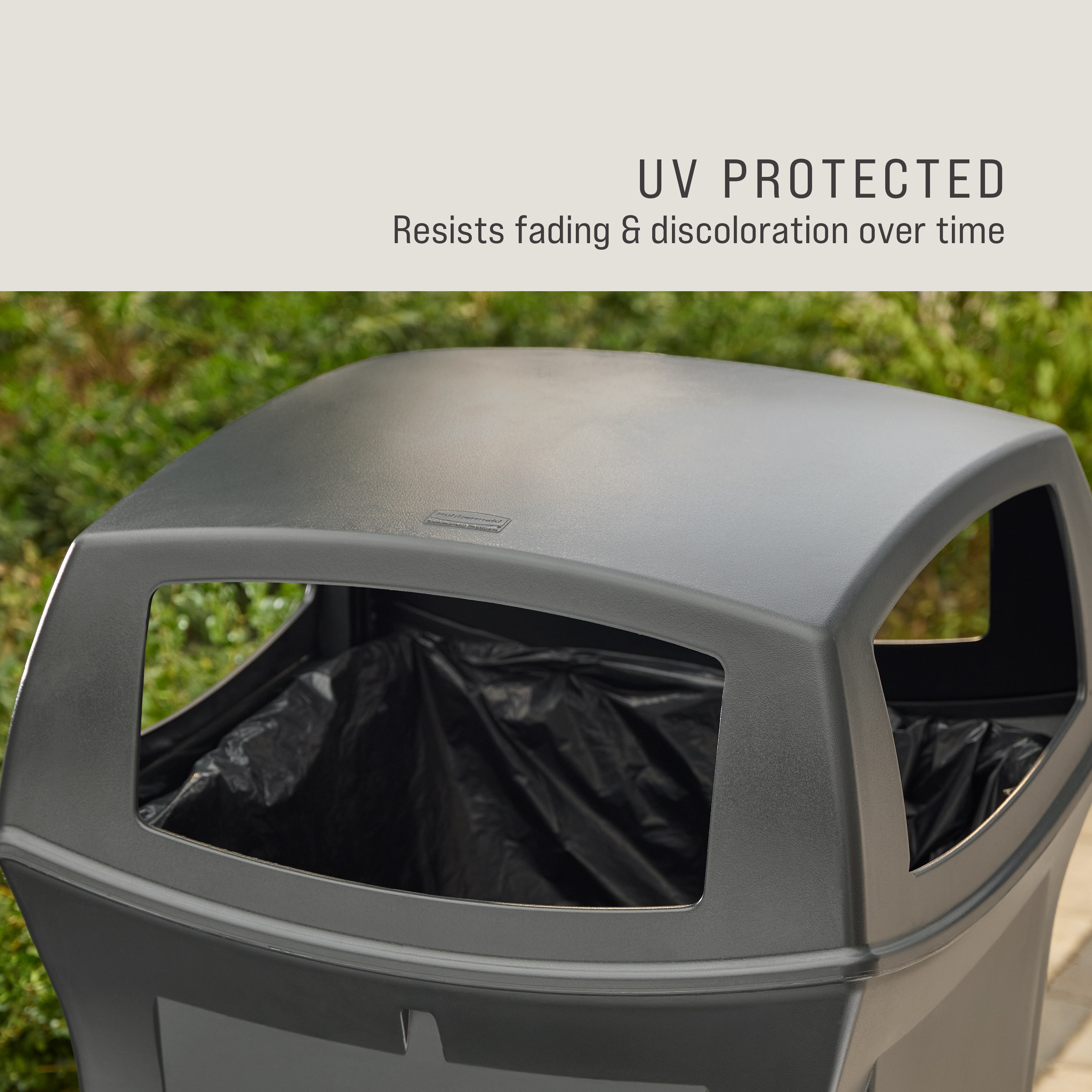 The Rubbermaid Commercial Products® Ranger® 45-Gallon Container features four openings for hands-free disposal. The sophisticated charcoal color blends seamlessly with a variety of spaces.