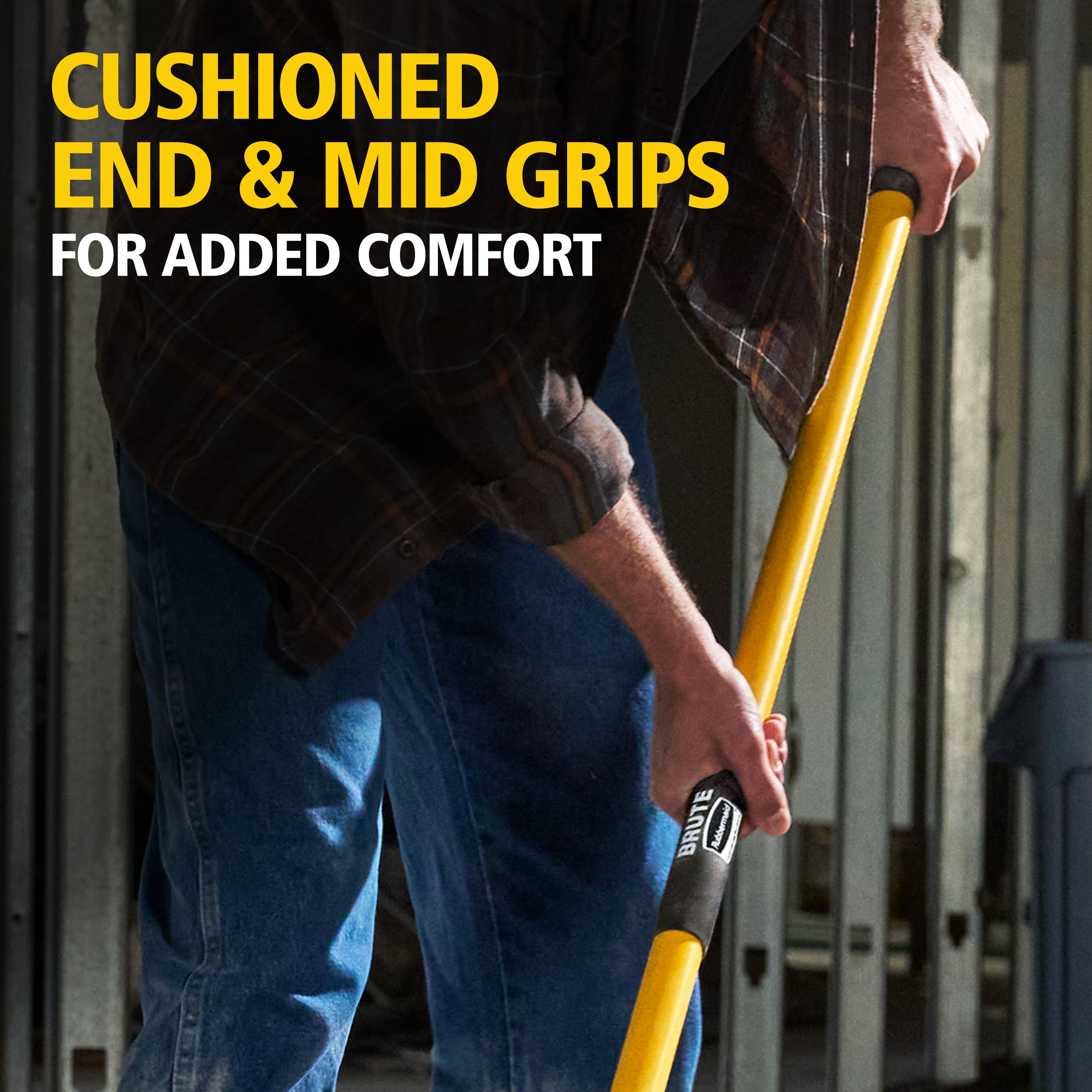The Rubbermaid Commercial Products® BRUTE® Multi-Surface Fiberglass Handle Angle Broom delivers a higher standard of sweeping durability and performance, with a fiberglass handle engineered to be up to 5X stronger than steel.