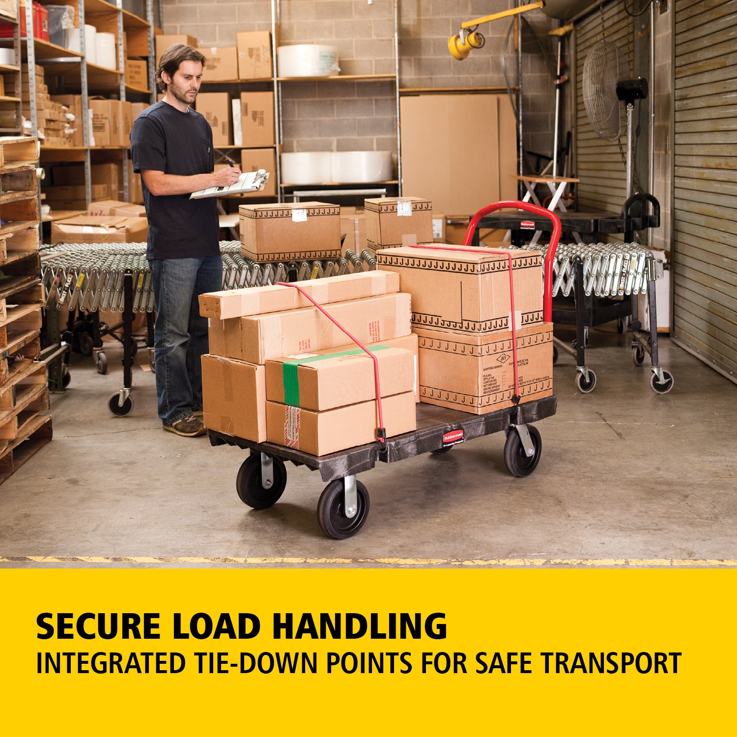 Les chariots plateforme Heavy-Duty sont idéals pour déplacer efficacement des charges lourdes, volumineuses et encombrantes dans tout un site, avec une capacité allant jusqu’à 454 kg – 907 kg (selon le modèle).