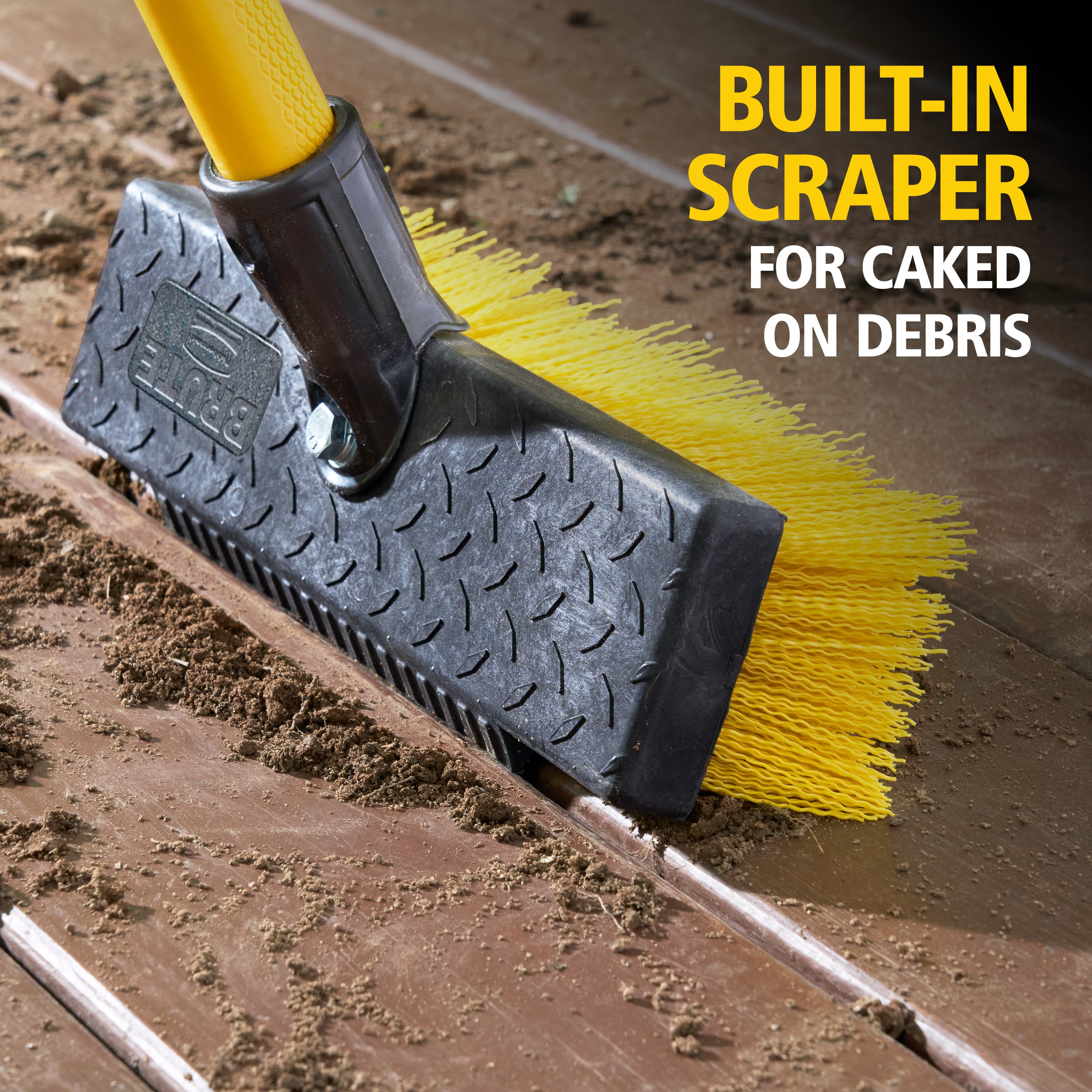 The Rubbermaid Commercial Products® BRUTE® Heavy-Duty Deck Scrub Brush is built for tough jobs. The secure 54 in fiberglass handle is engineered to be up to 4X stronger than steel, providing long-lasting durability.