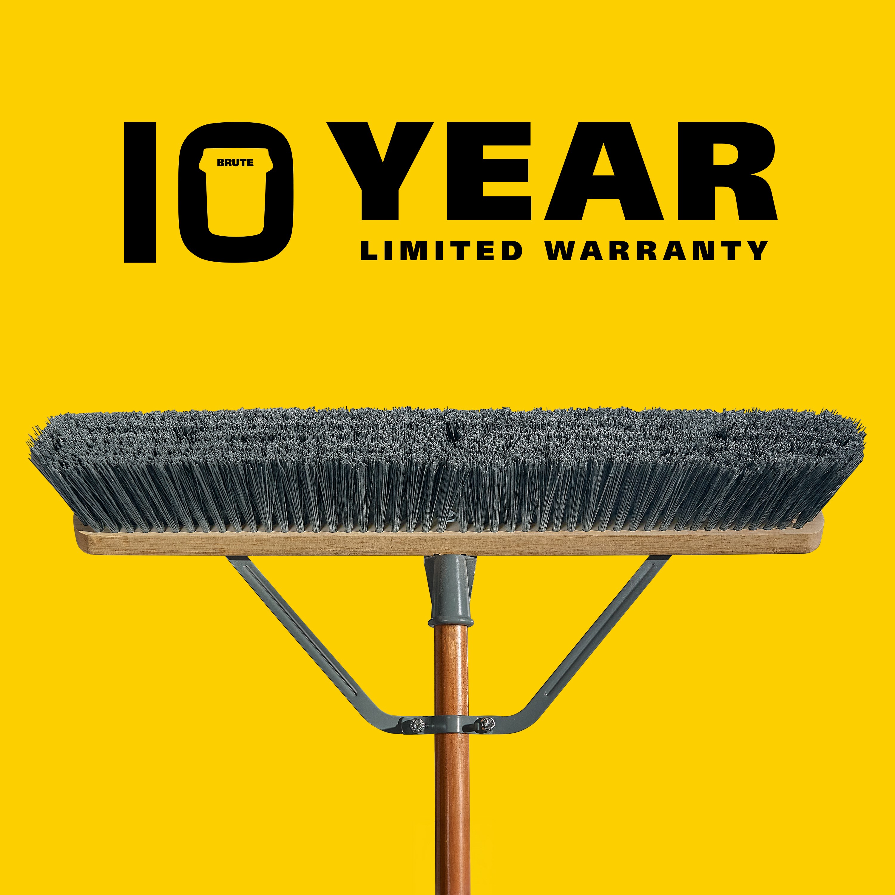 The Rubbermaid Commercial Products® BRUTE® 24 in Smooth Surface Push Broom is engineered for precision cleaning, to deliver superior performance for indoor floors. Soft split-tip polypropylene fibers capture fine dust and debris with ease.