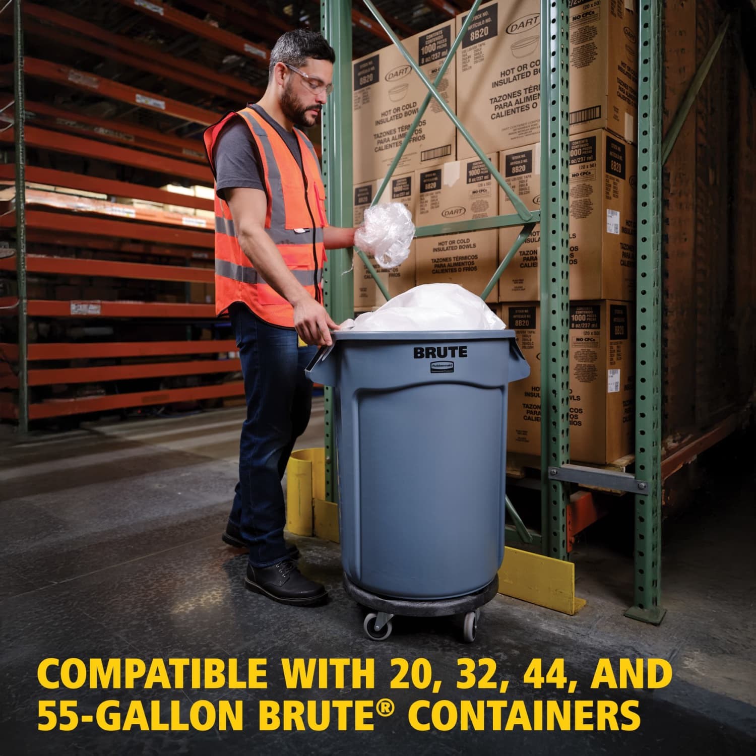The BRUTE® Dolly smoothly and efficiently transports 20, 32, 44, and 55-gallon BRUTE® containers easily and quickly.