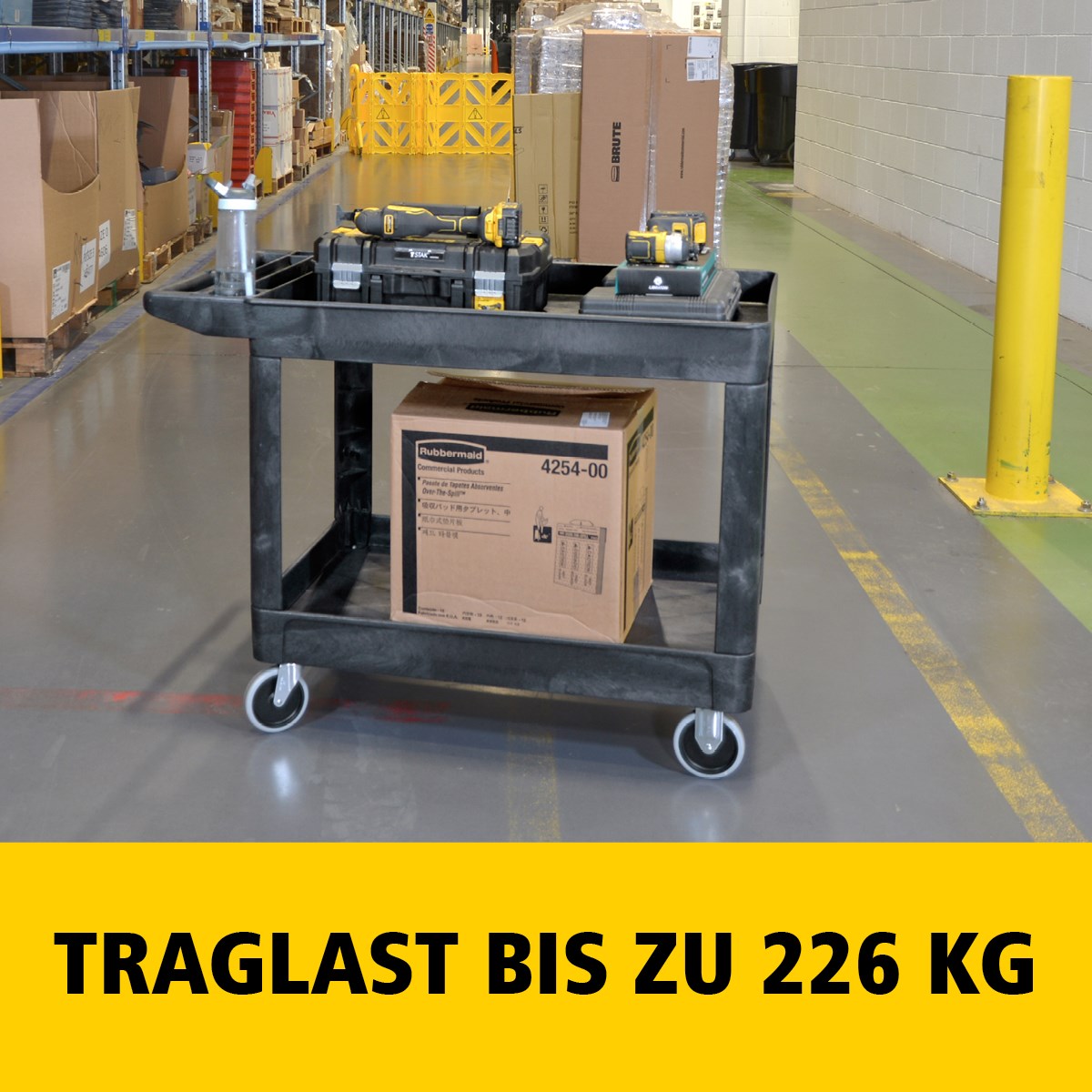 Der Heavy-Duty Mehrzweckwagen mit erhöhten Rändern transportiert Materialien und schwere Lasten sicher bis zu 226 kg. Die erhöhten Ränder verhindern das Herunterfallen von Gegenständen.