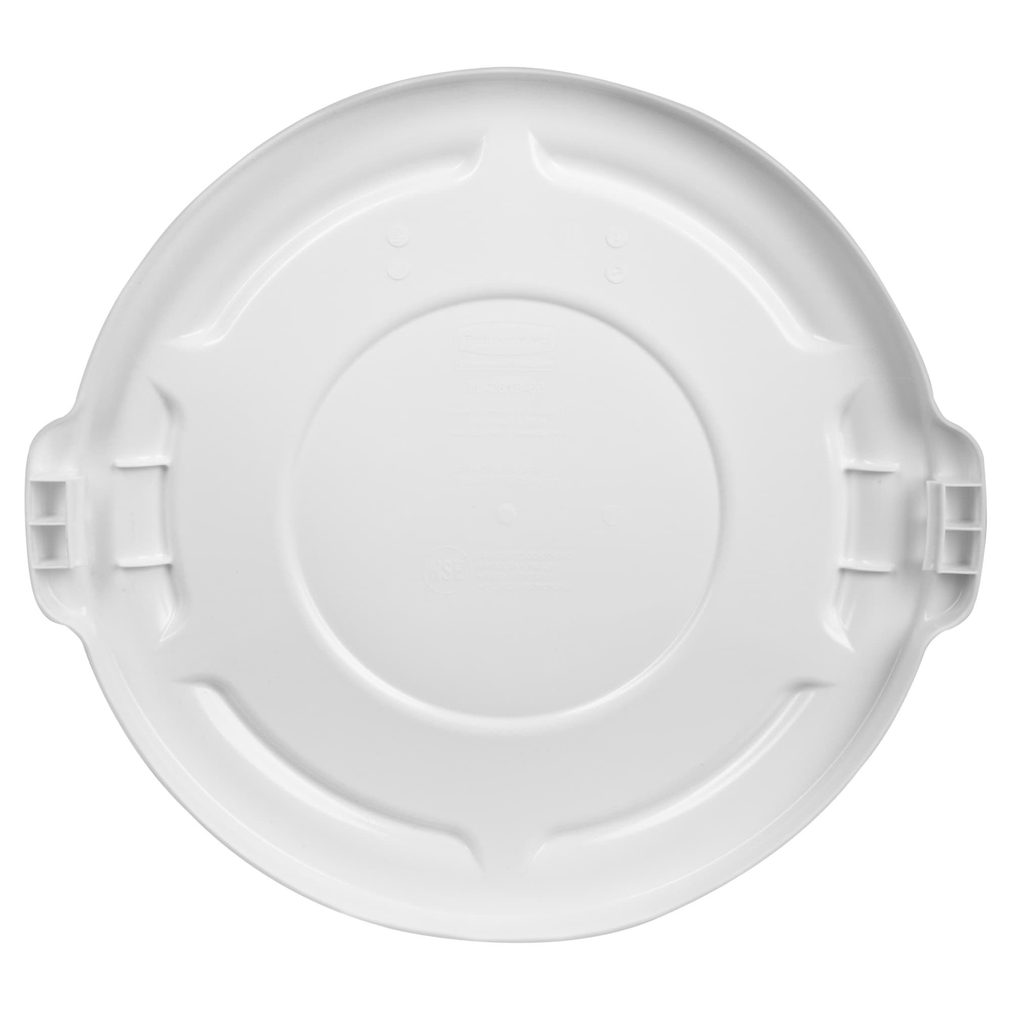 The Rubbermaid Commercial BRUTE® Self-Draining Lids feature self-draining channels that prevent water from pooling.