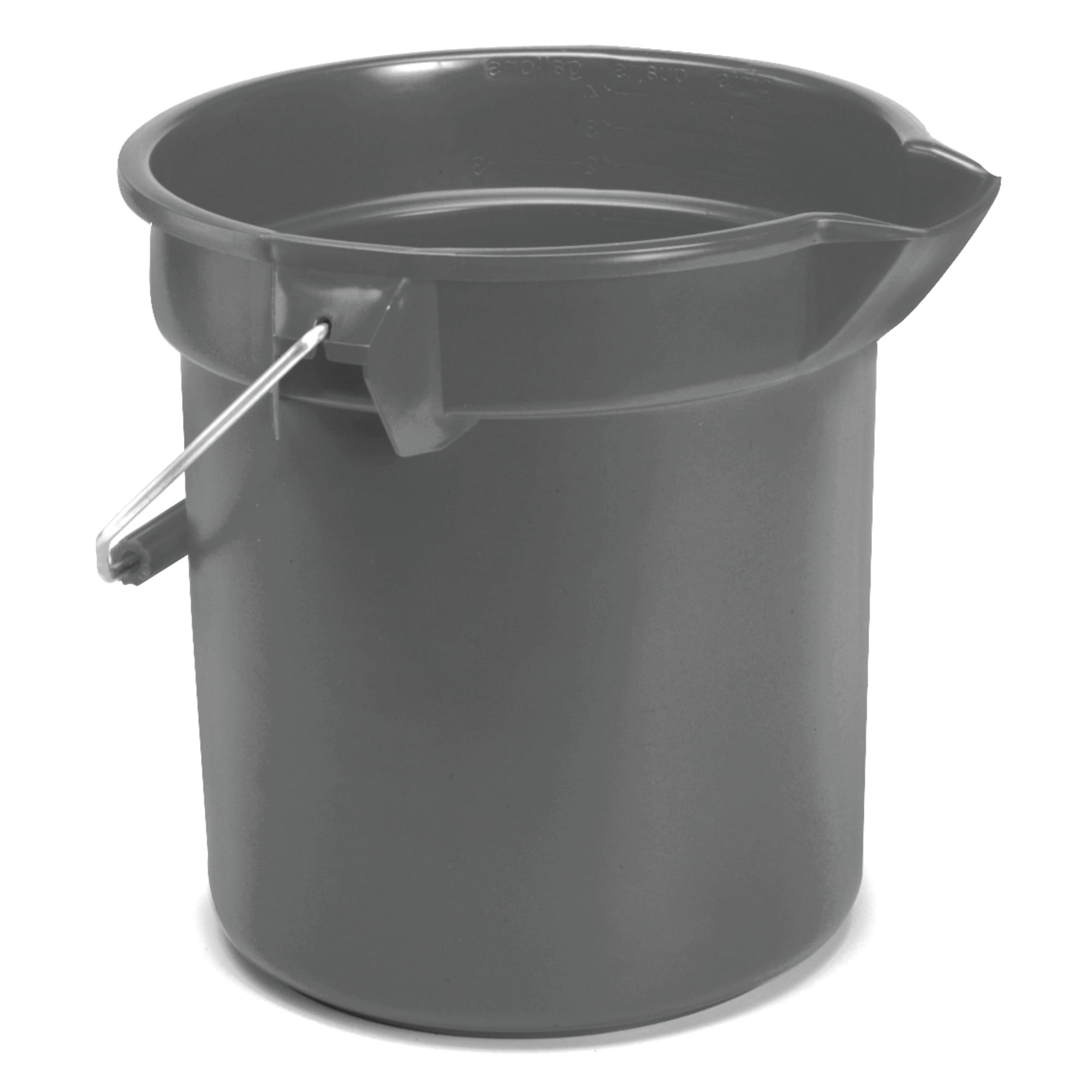 Heavy-duty thick wall construction. BRUTE® Round Buckets have molded-in graduations for accurate measuring.