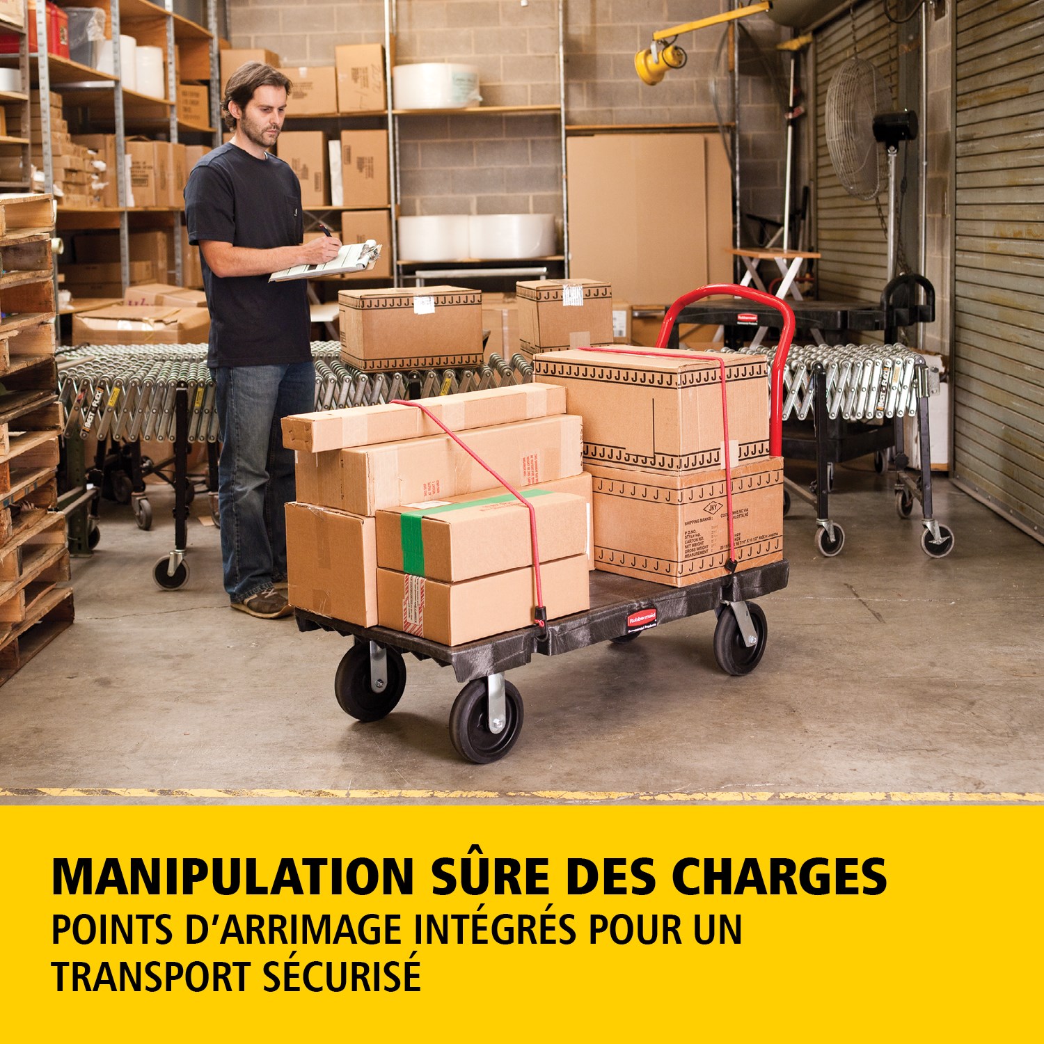 Les chariots plateforme Heavy-Duty sont idéals pour déplacer efficacement des charges lourdes, volumineuses et encombrantes dans tout un site, avec une capacité allant jusqu’à 454 kg – 907 kg (selon le modèle).