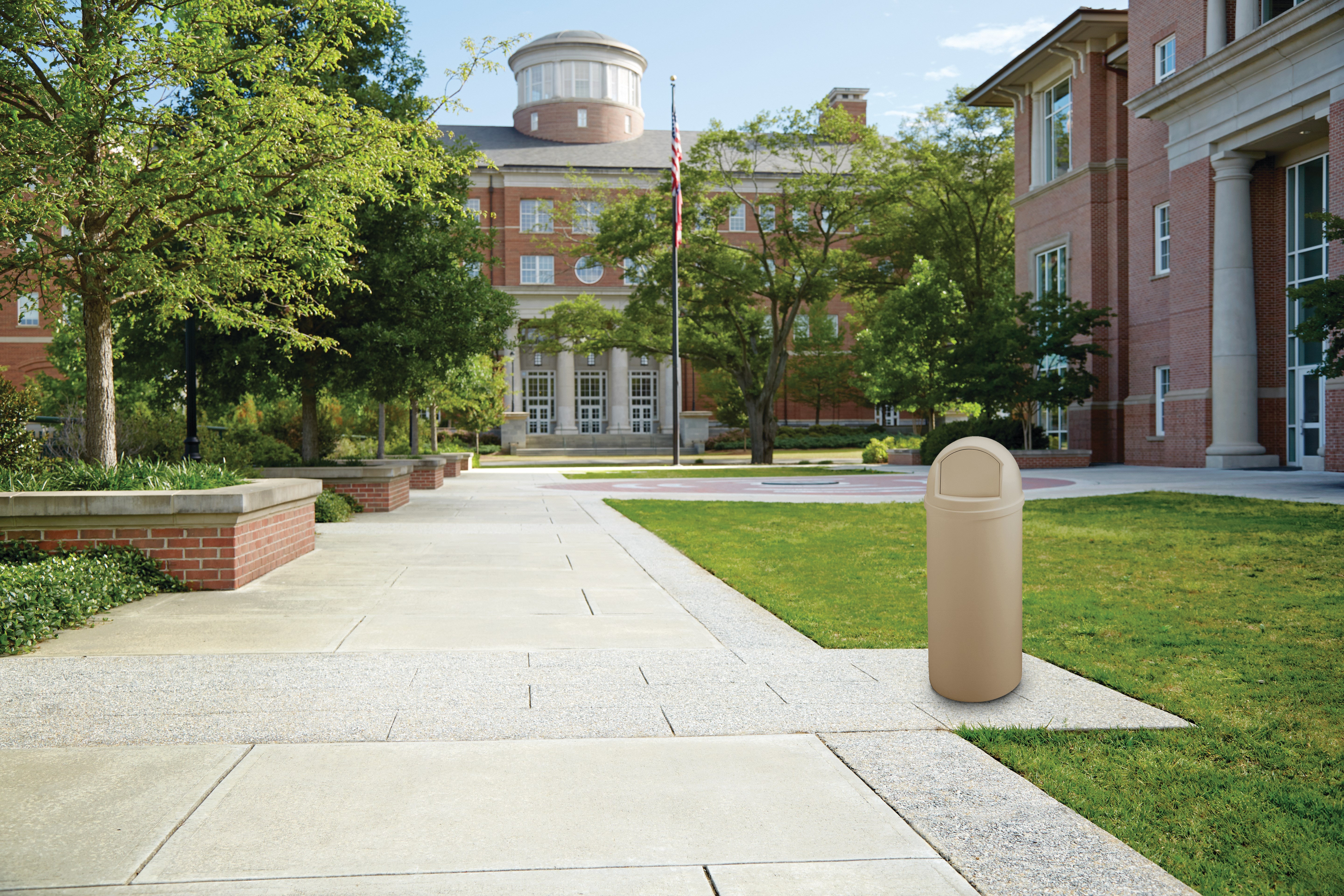 The Marshal® Classic Container offers practical good looks combined with fire safety.