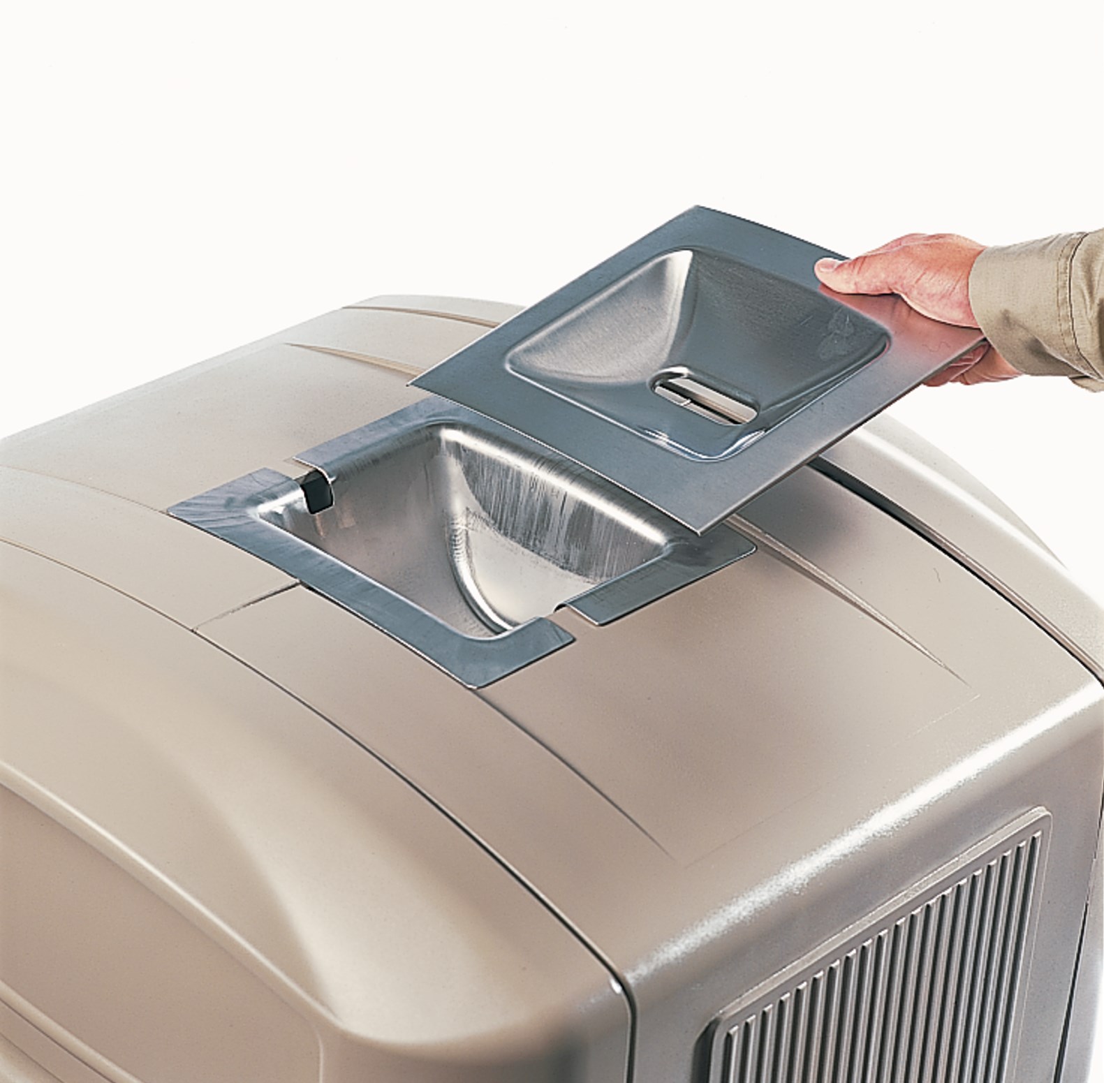 The Rubbermaid Commercial Plaza® Jr. Trash Can offers contemporary styling with a side-opening door for ergonomic waste emptying.