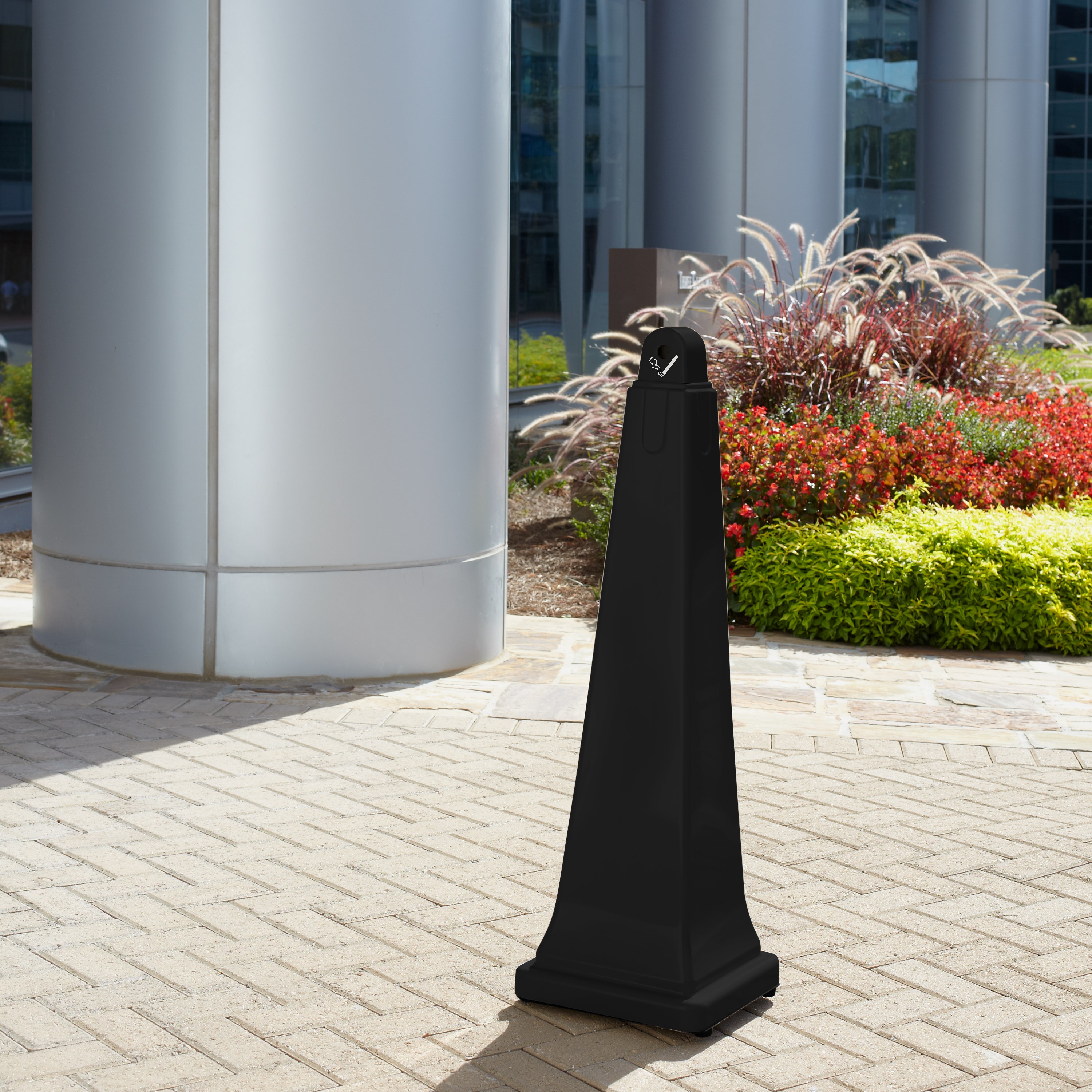 The GroundsKeeper® Smoking Management Receptacle is a classic, all-weather solution that holds large quantities of cigarette waste.