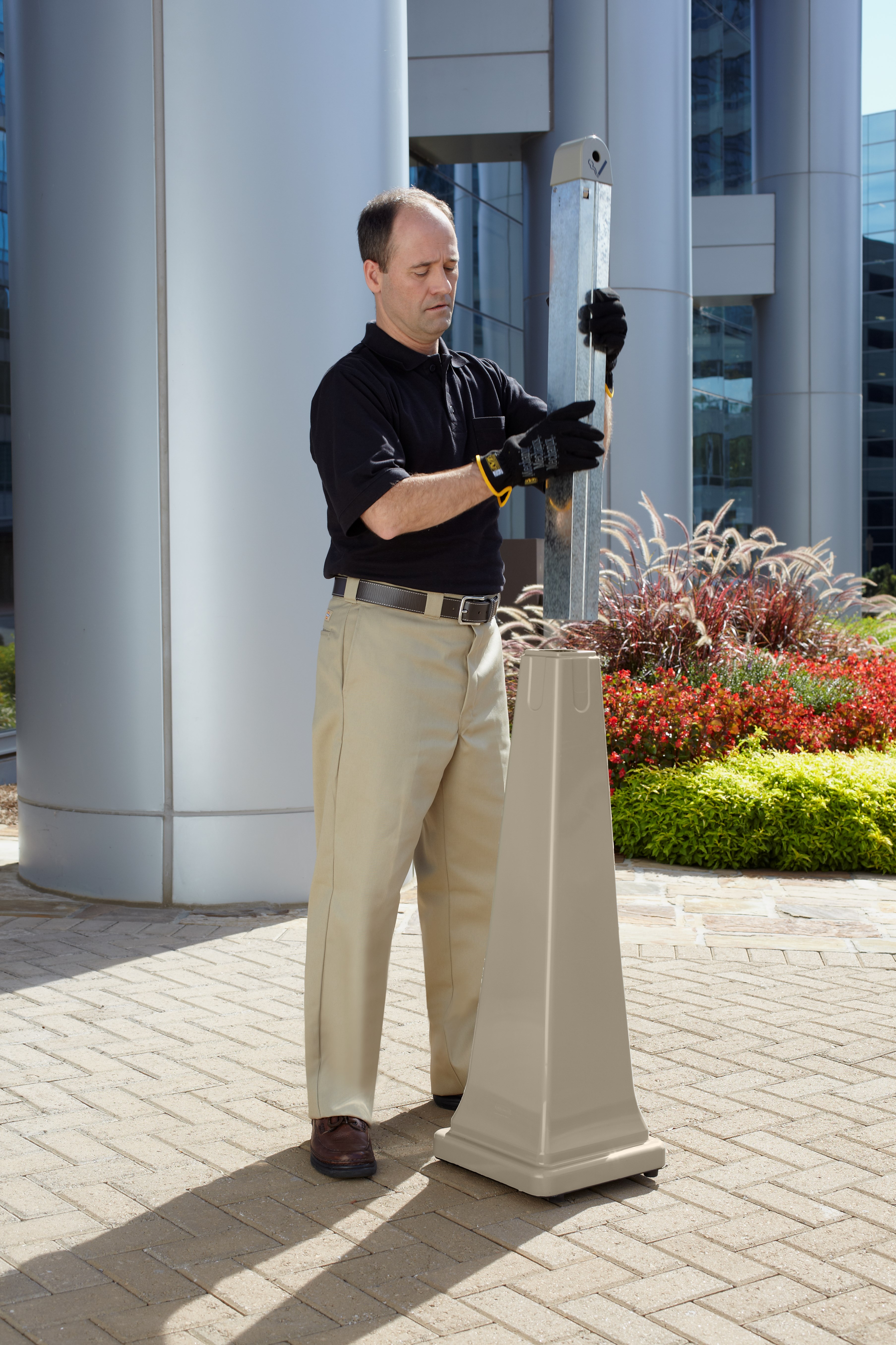 The GroundsKeeper® Smoking Management Receptacle is a classic, all-weather solution that holds large quantities of cigarette waste.