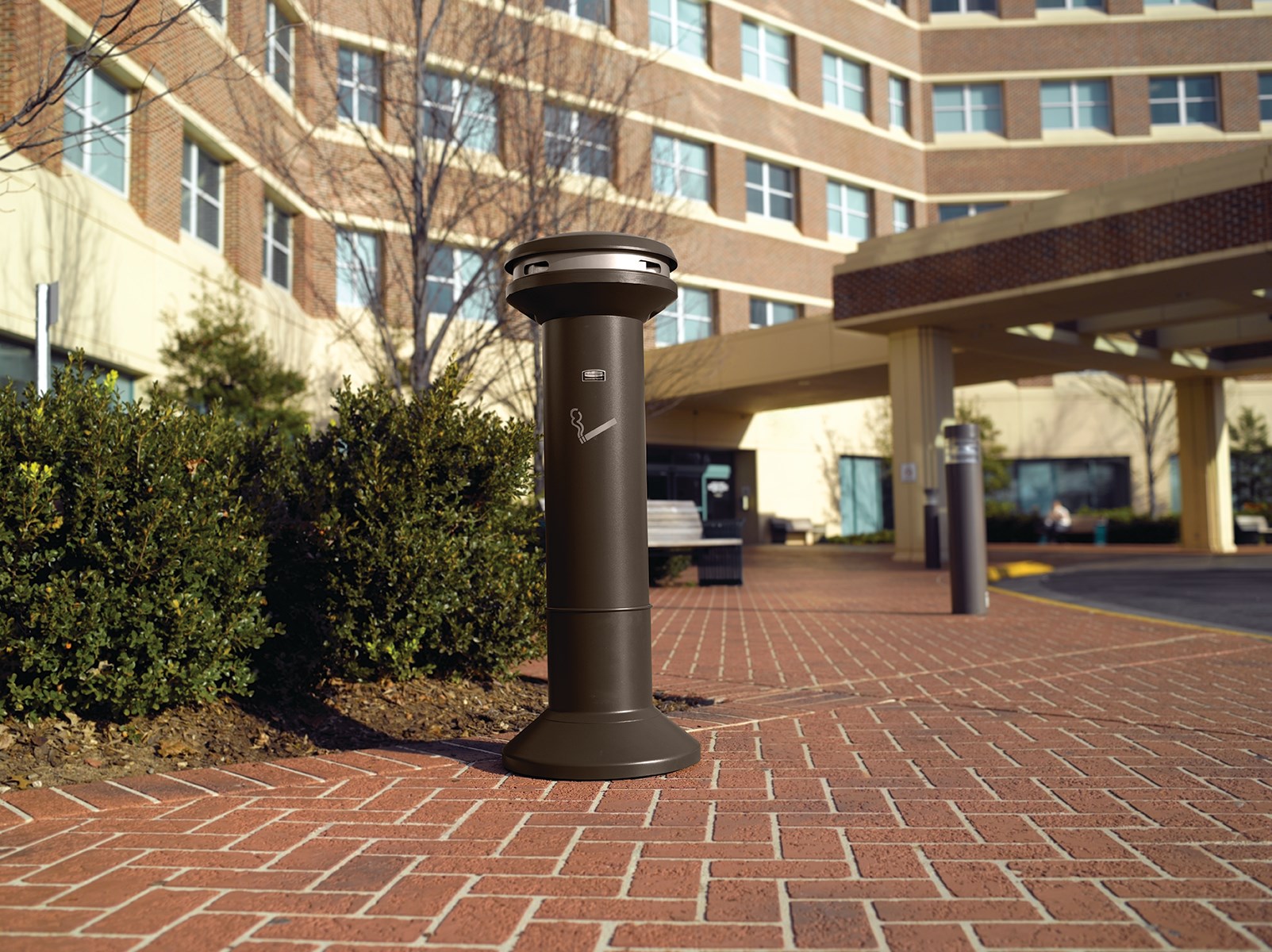 Infinity™ Ultra-High Capacity Smoking Receptacle offers sophisticated styling and all-metal construction for attractive and efficient smoking litter management.