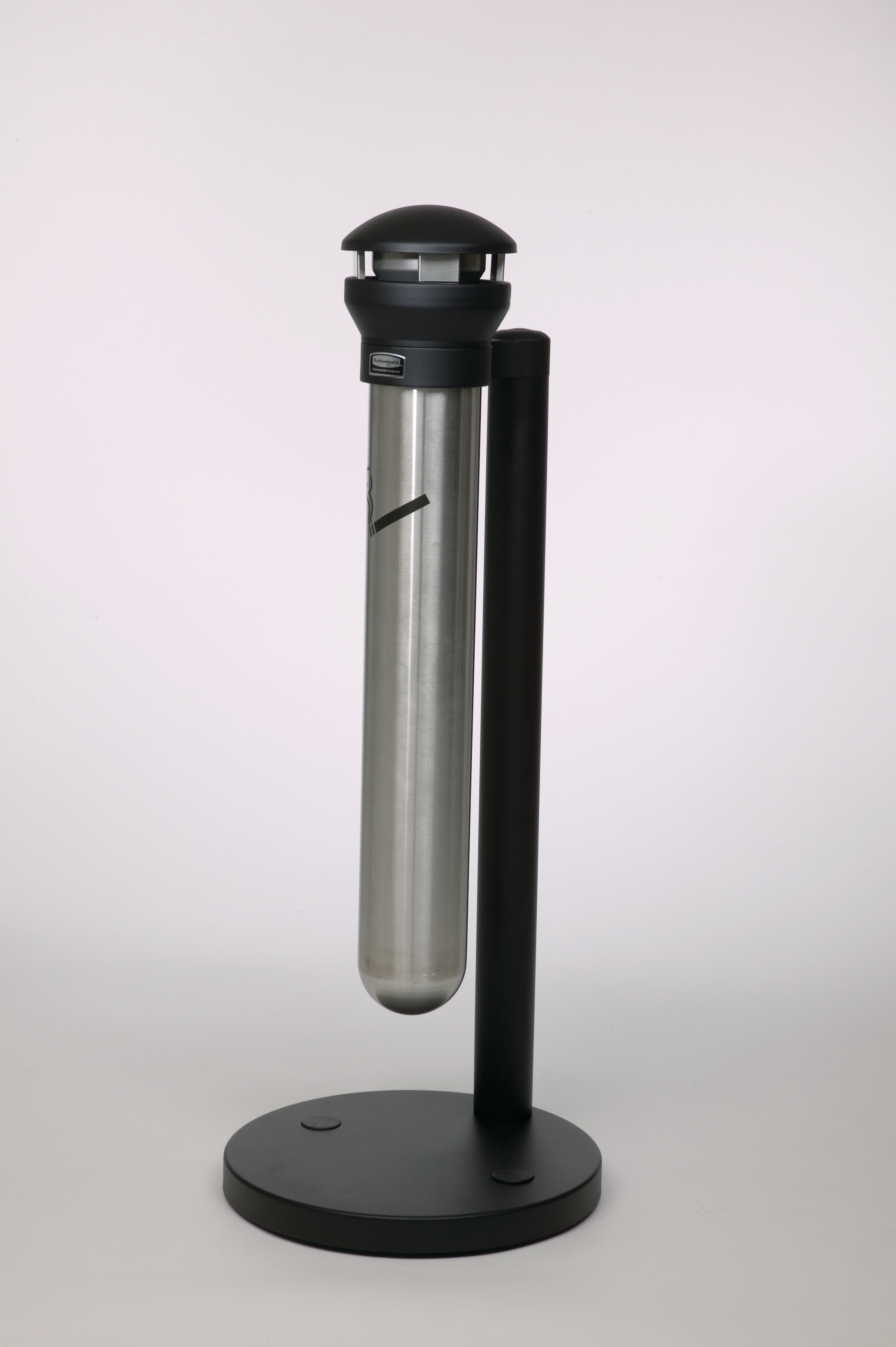 The Rubbermaid Commercial Infinity™ Base-Mount Smoker's Station offers sophisticated styling and all-metal construction for attractive and efficient smoking litter management.