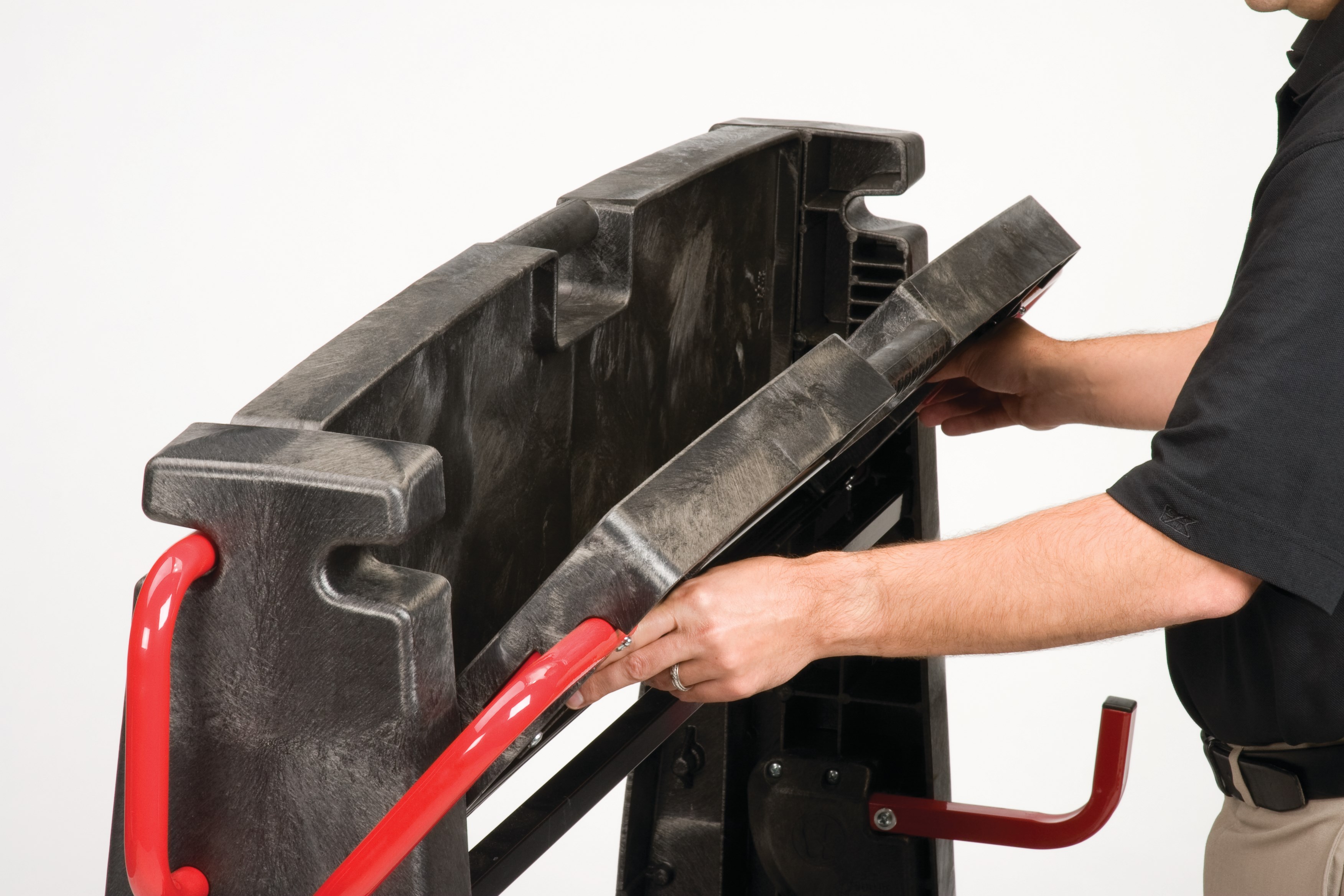 The Rubbermaid Commercial Convertible A-Frame 24"X44" with 8"POLYOLEFIN casters, 2000 lb. capacity. Ideal for moving large, heavy, oversized loads in a variety of environments from retail to construction.