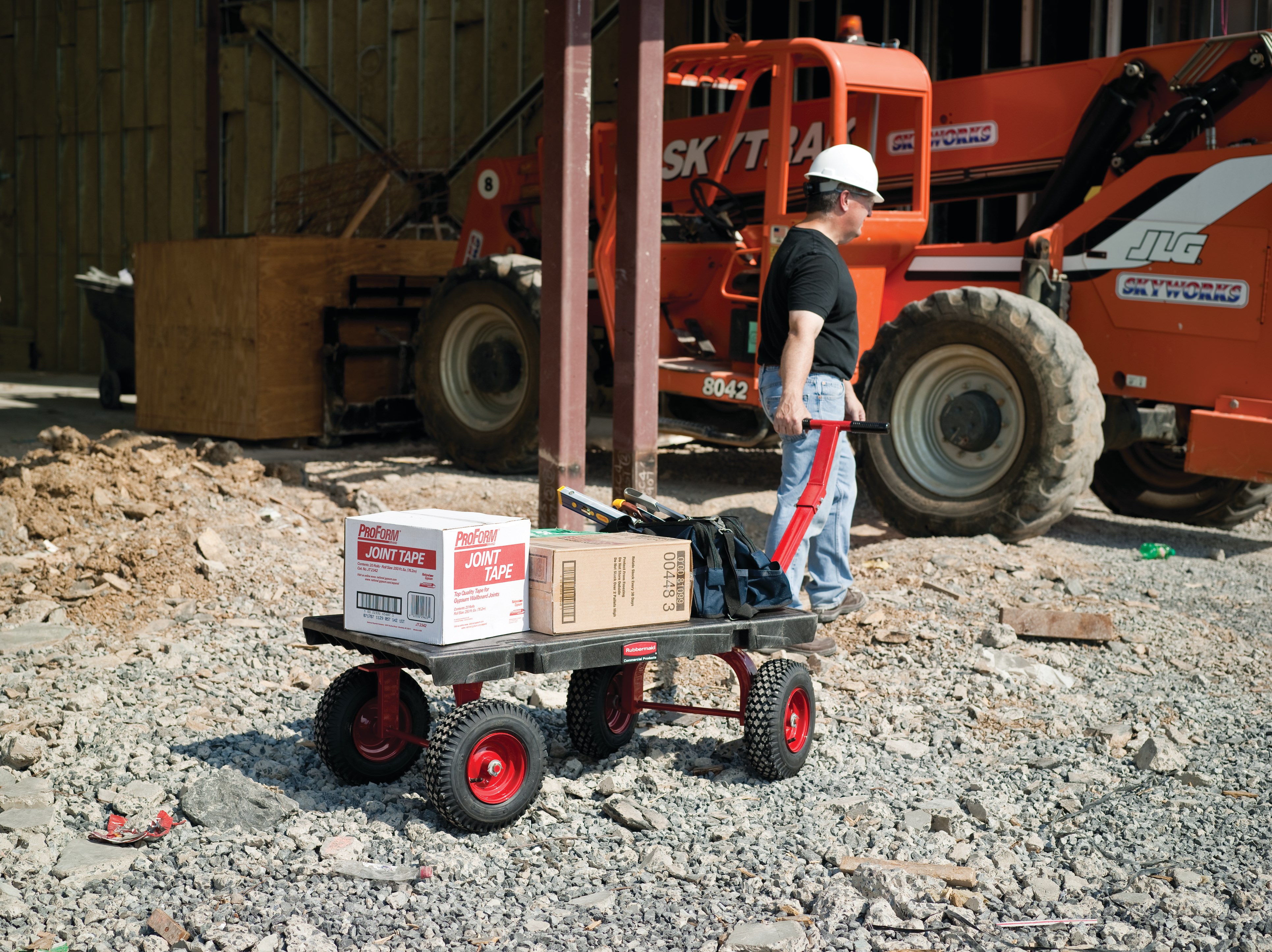The Rubbermaid Commercial Fifth-Wheel Wagon Truck allows the front axle to easily pivot, providing the hand truck with superior maneuverability.