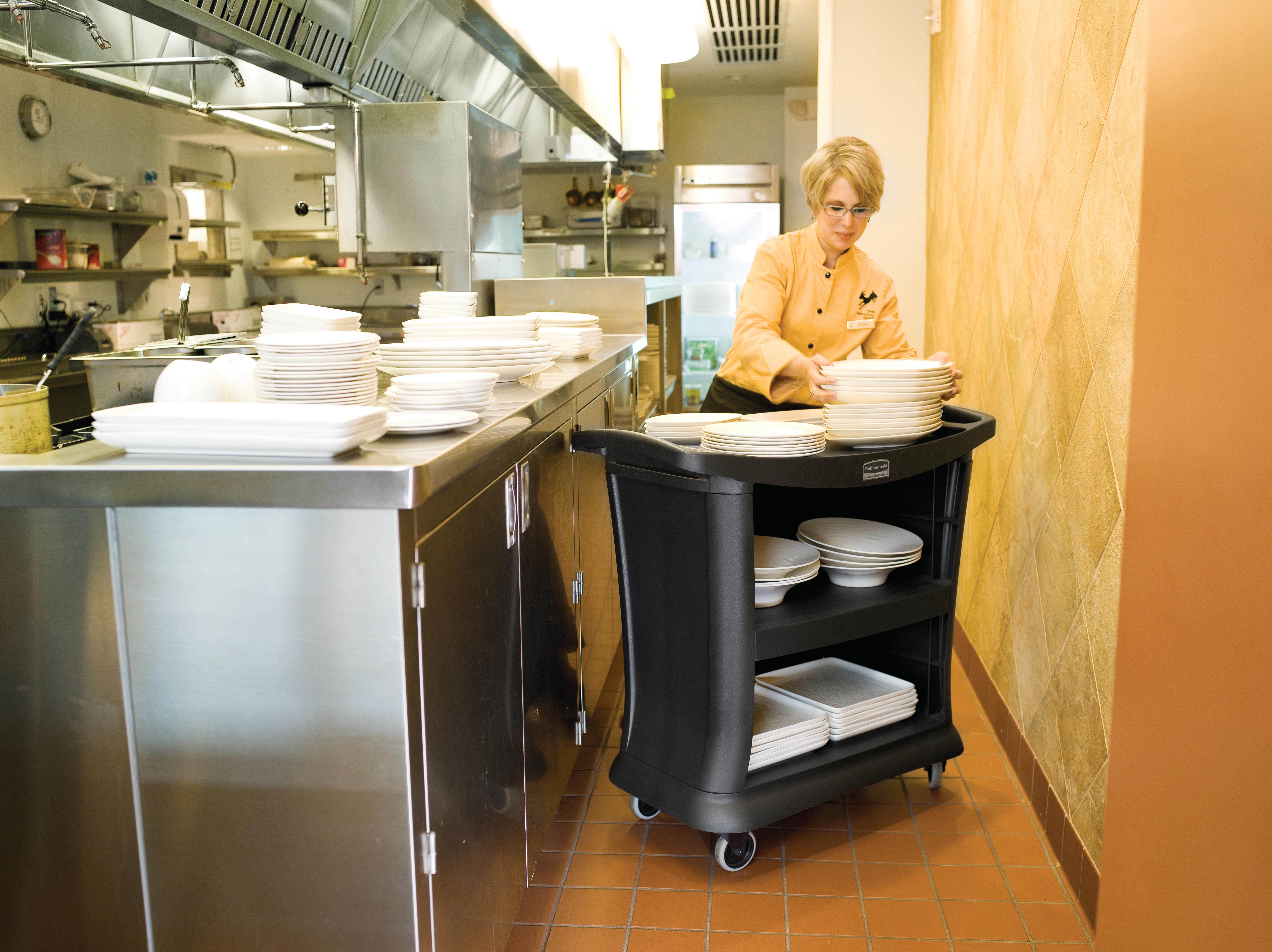 The Rubbermaid Commercial Executive Series Utility Cart brings the utmost in style, durability, and functionality to its users.