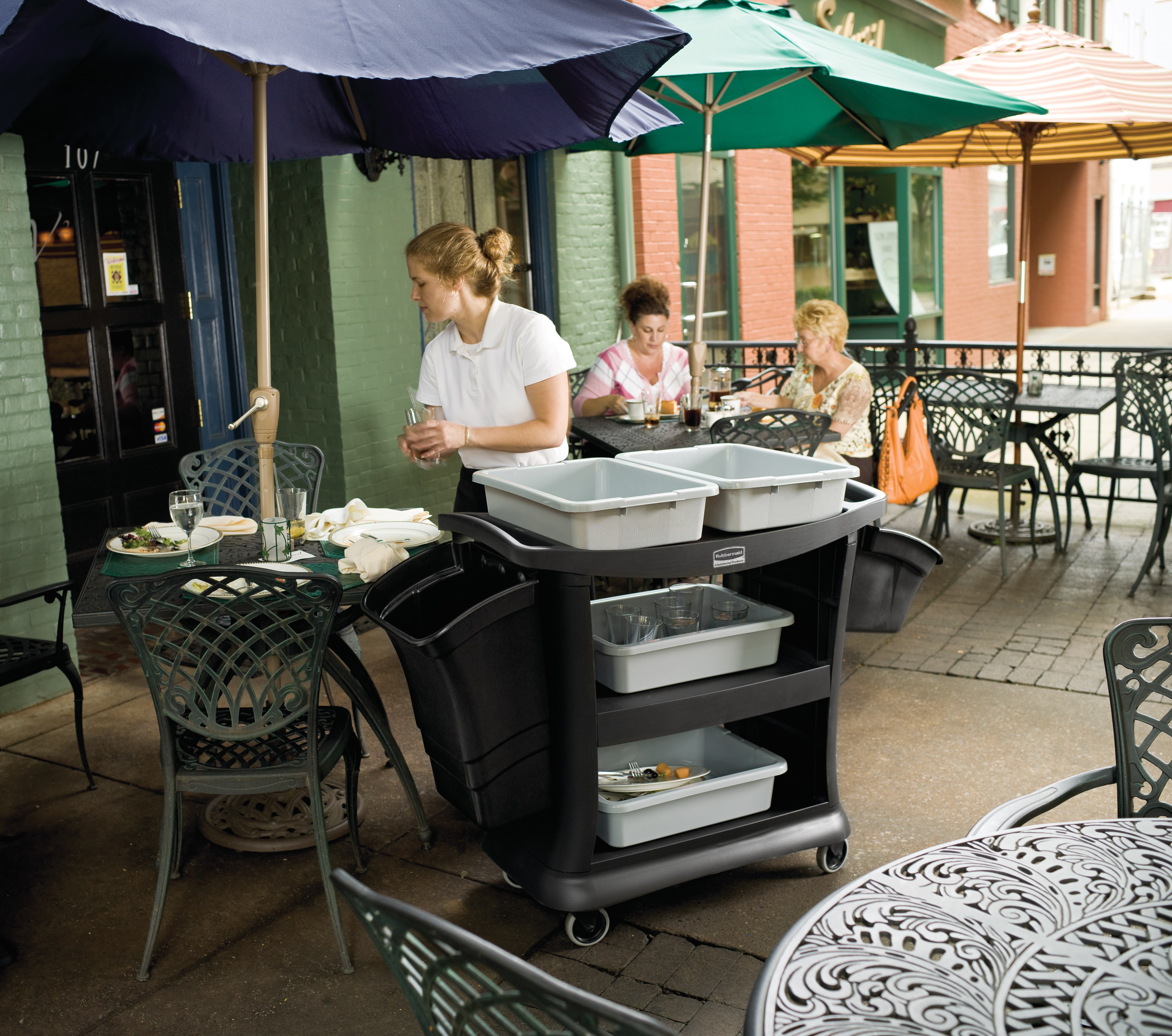 รถเข็นบริการระดับผู้บริหารเป็นโซลูชันที่หรูหราและอเนกประสงค์สำหรับงานหลังบ้านและหน้าบ้าน